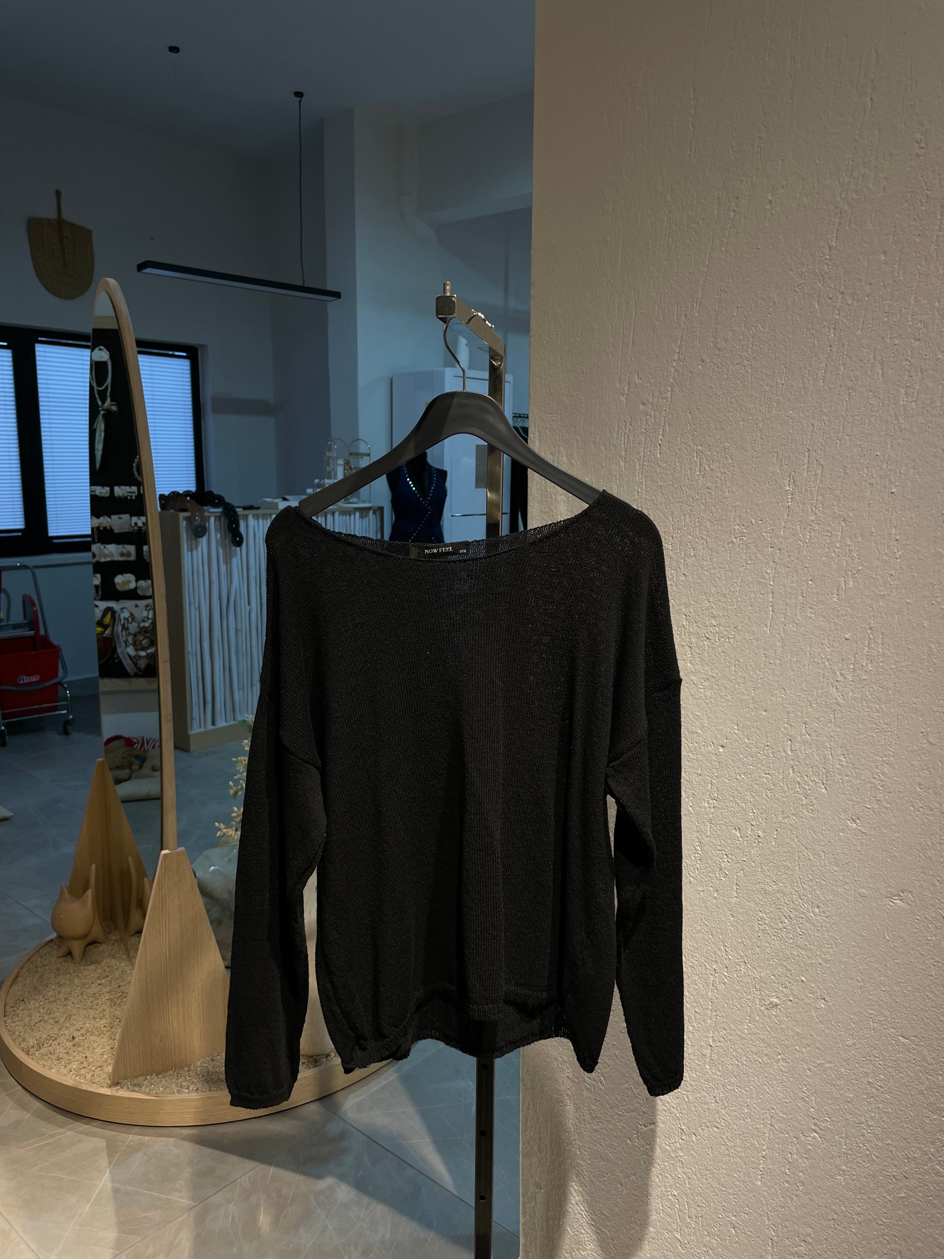 Triko Düşük Omuz Kazak