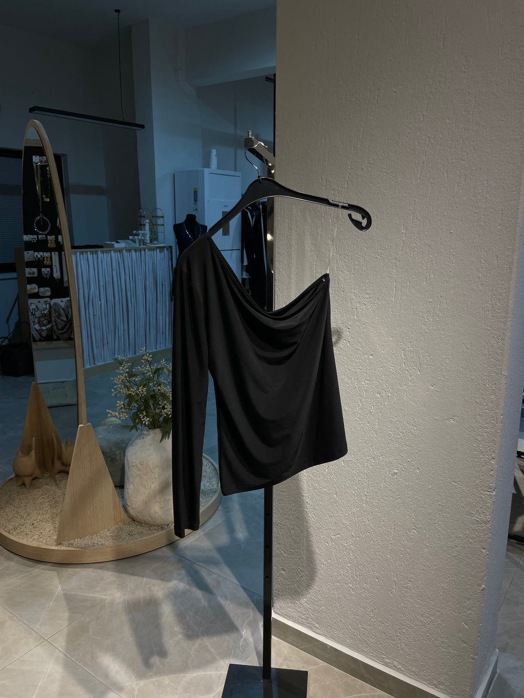 Siyah Tek Kol Şık Bluz