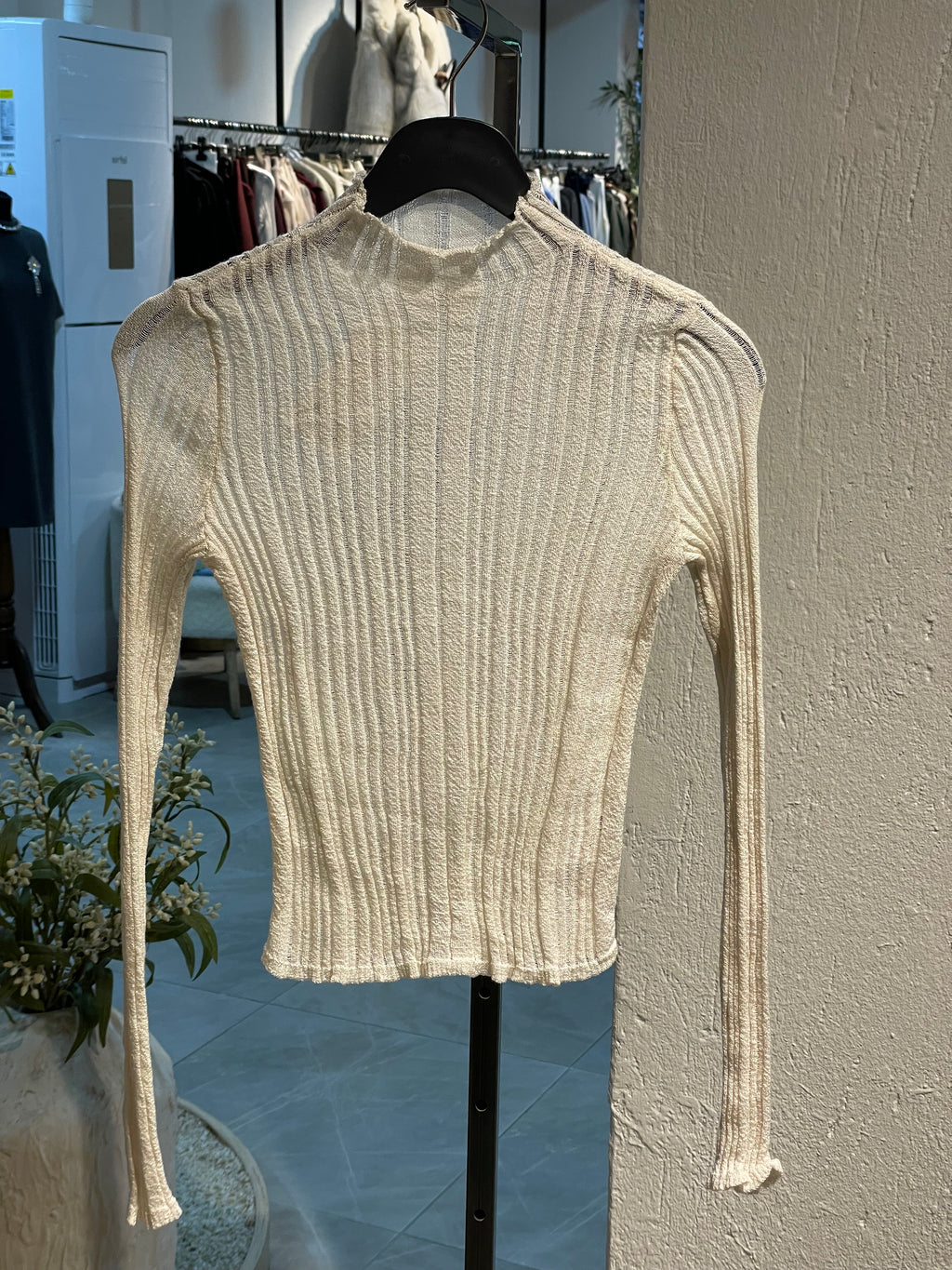 Ekru Transparan Boyunlu Üst