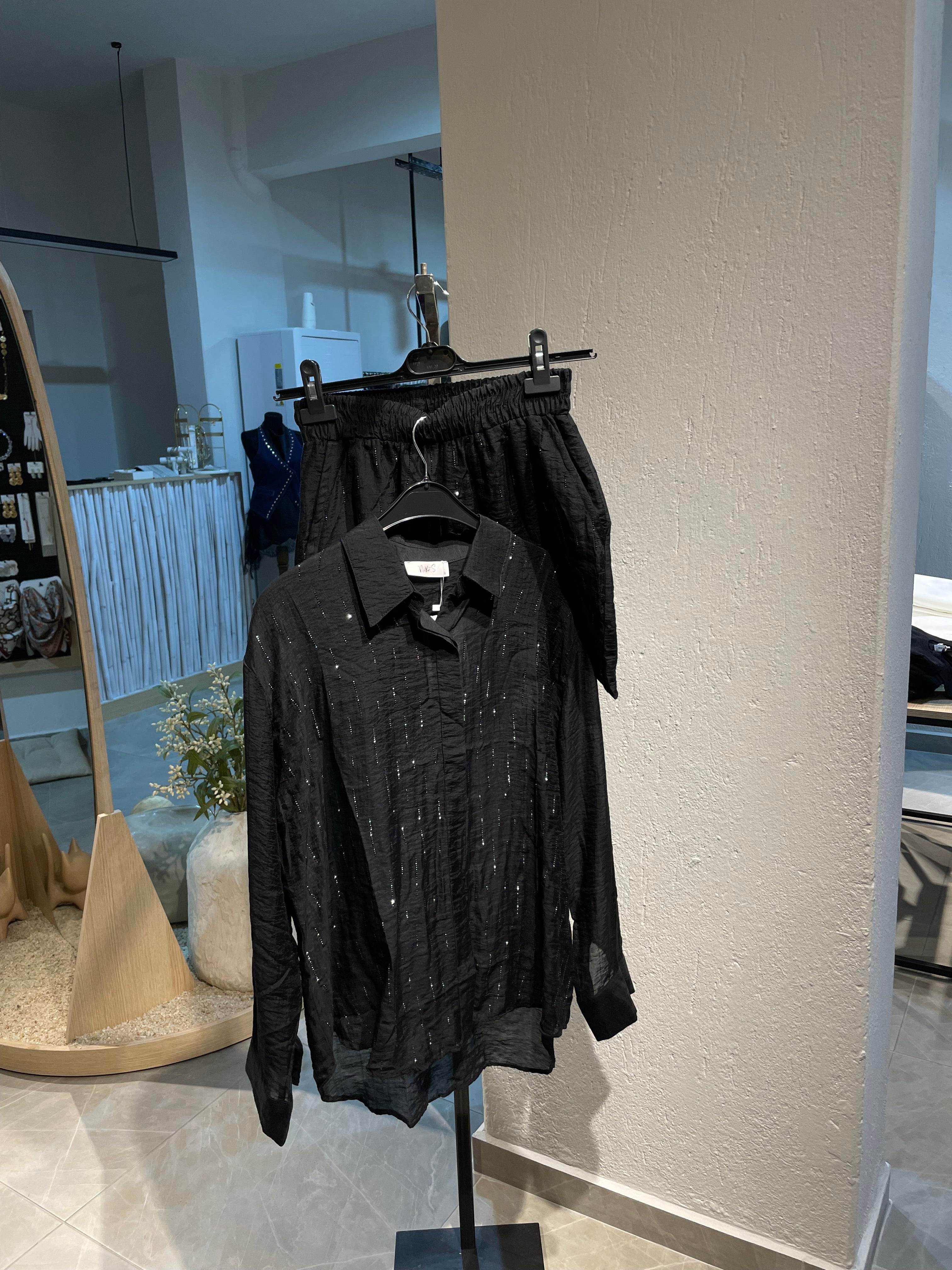 Taşlı SiyahGömlek-Şort Takım