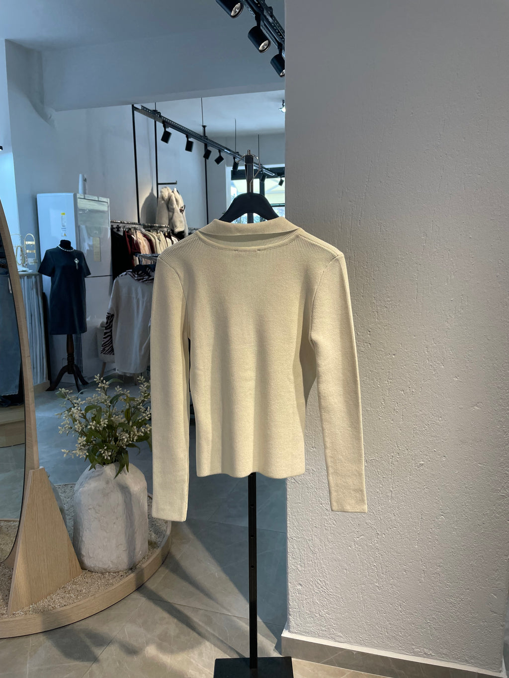 Dlvn Dik Yaka Çıtçıtlı Triko Kazak