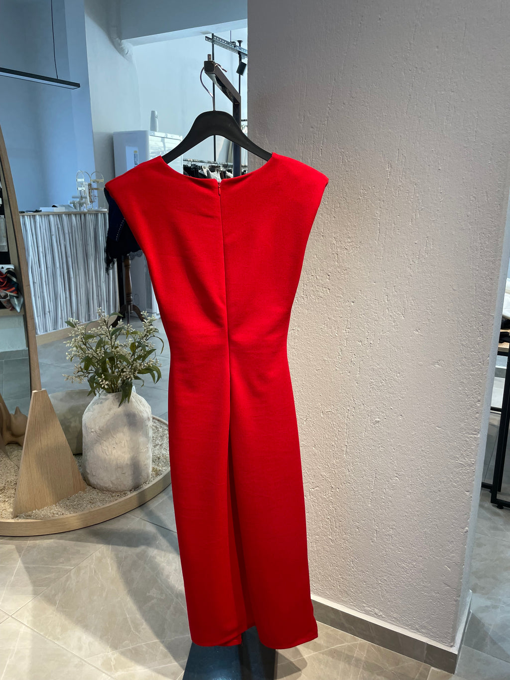 Kırmızı Tokalı Elbise