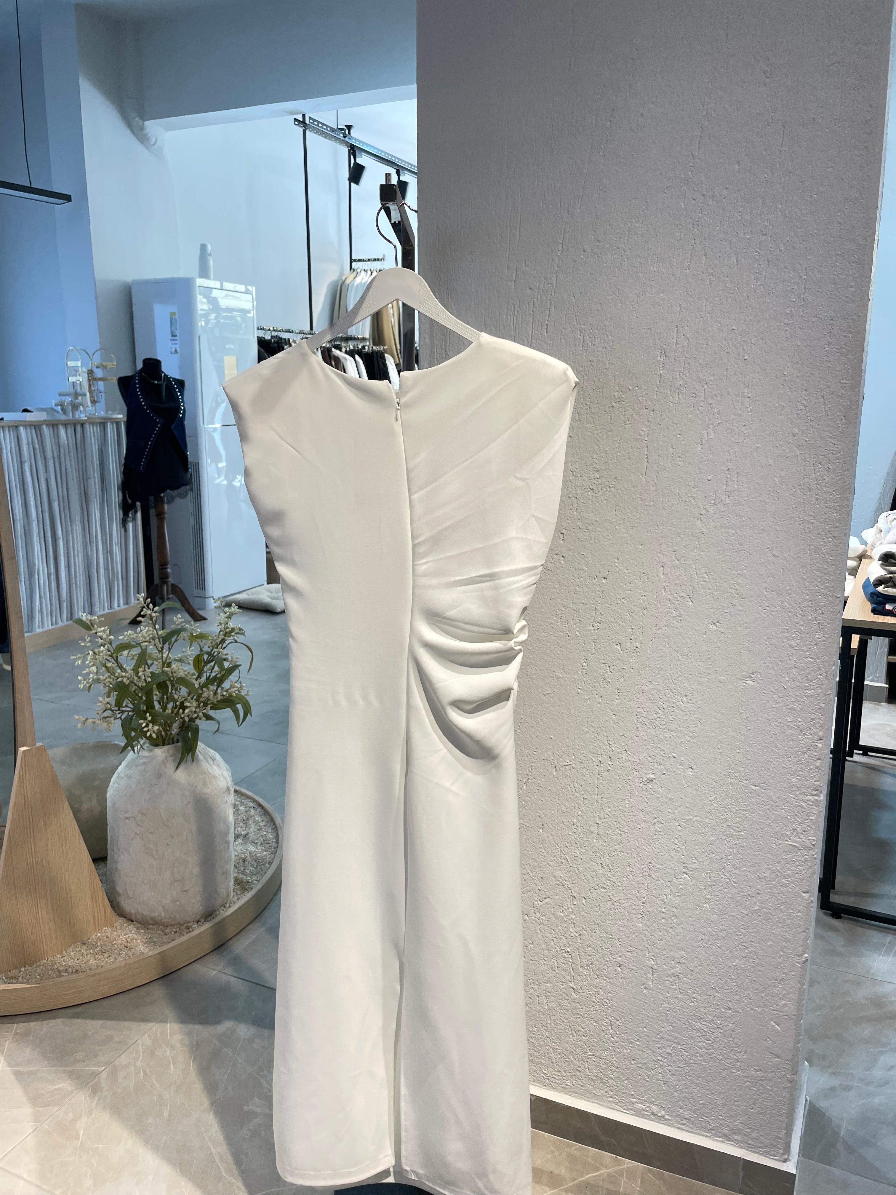 Beyaz Yandan Drapeli Elbise