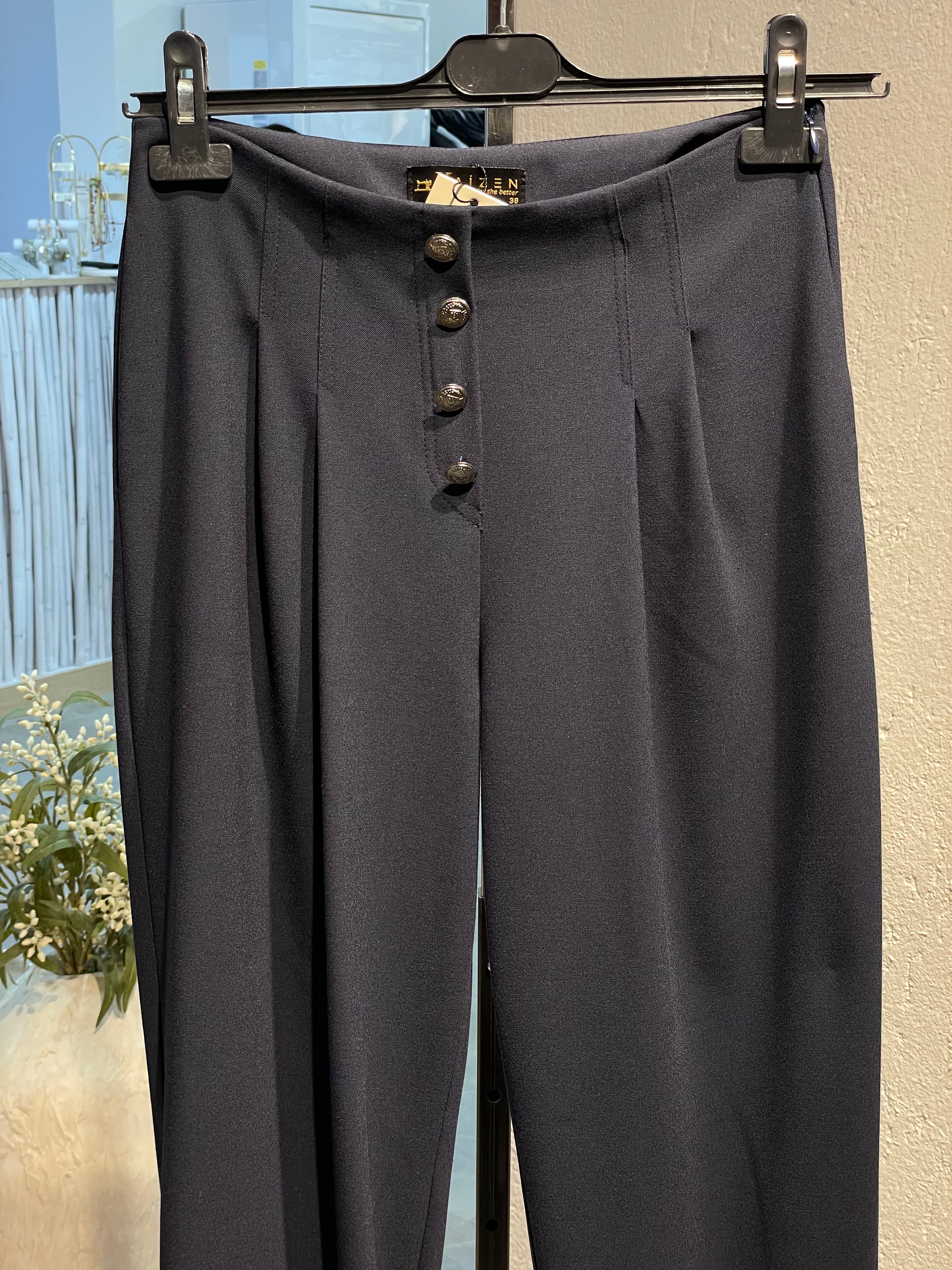 Lacivert Düğme Detaylı Havuç Kesim Pantolon