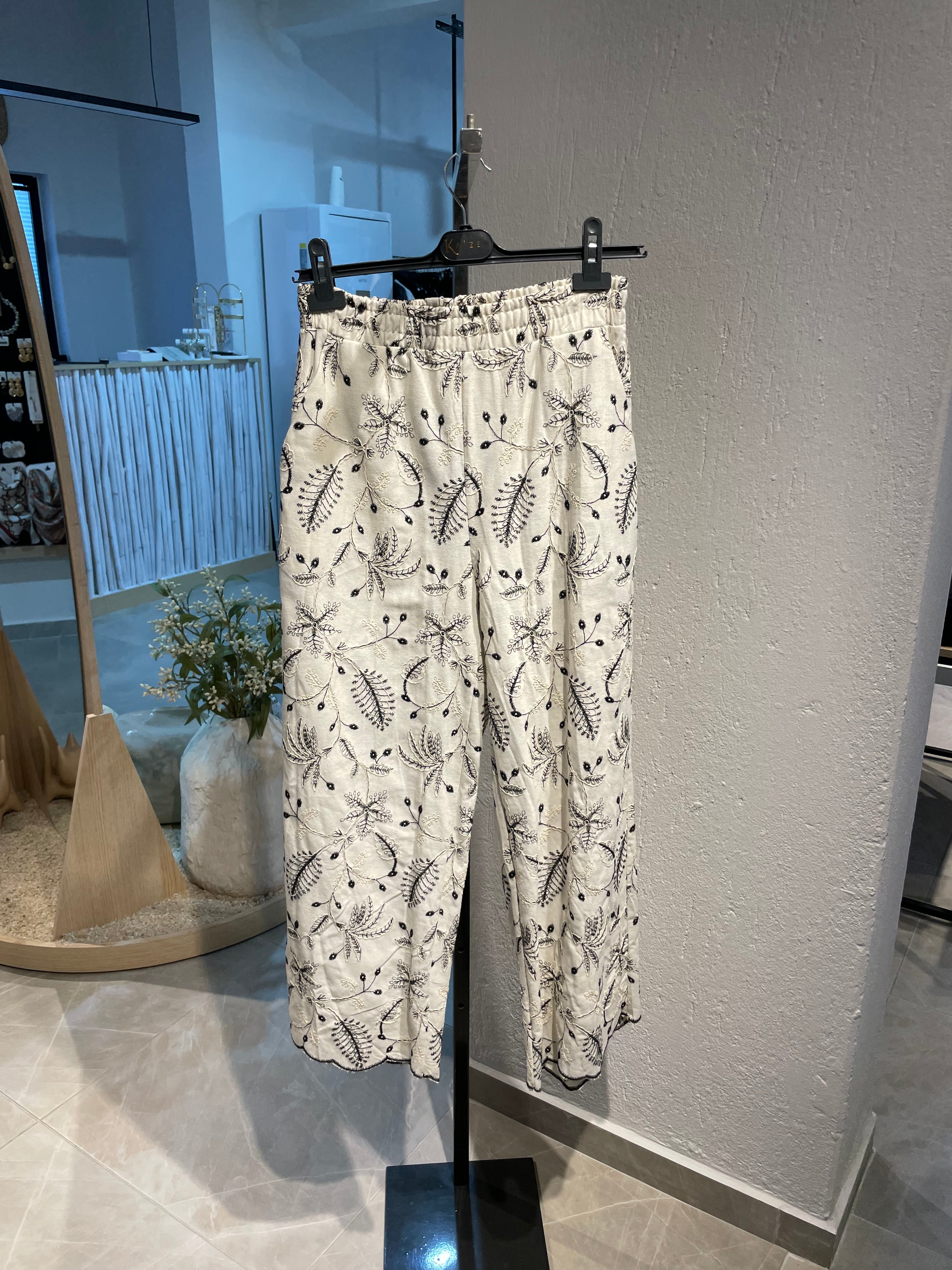 Çiçek Desenli Dokuma Uzun Pantolon