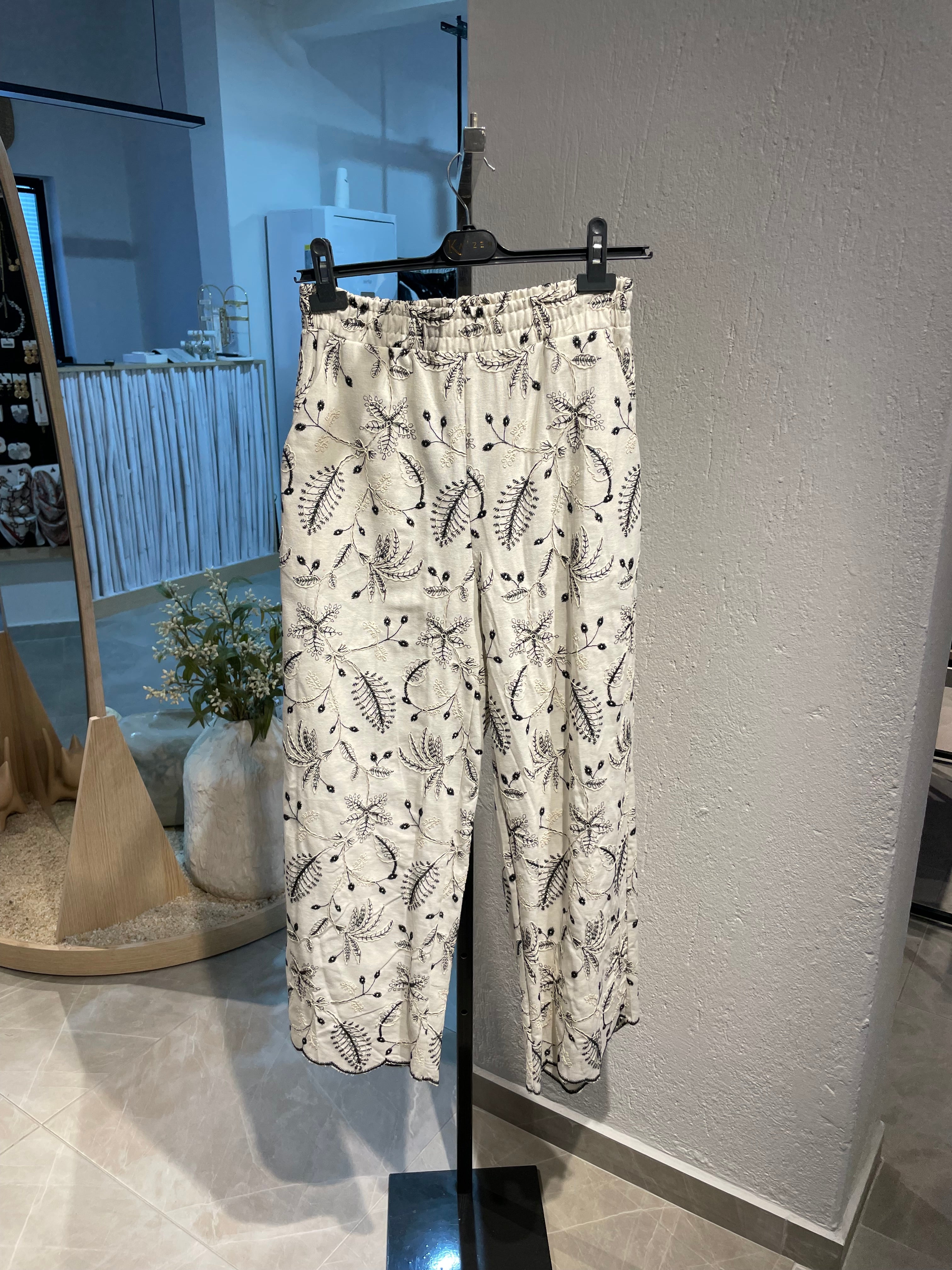 Çiçek Desenli Dokuma Uzun Pantolon