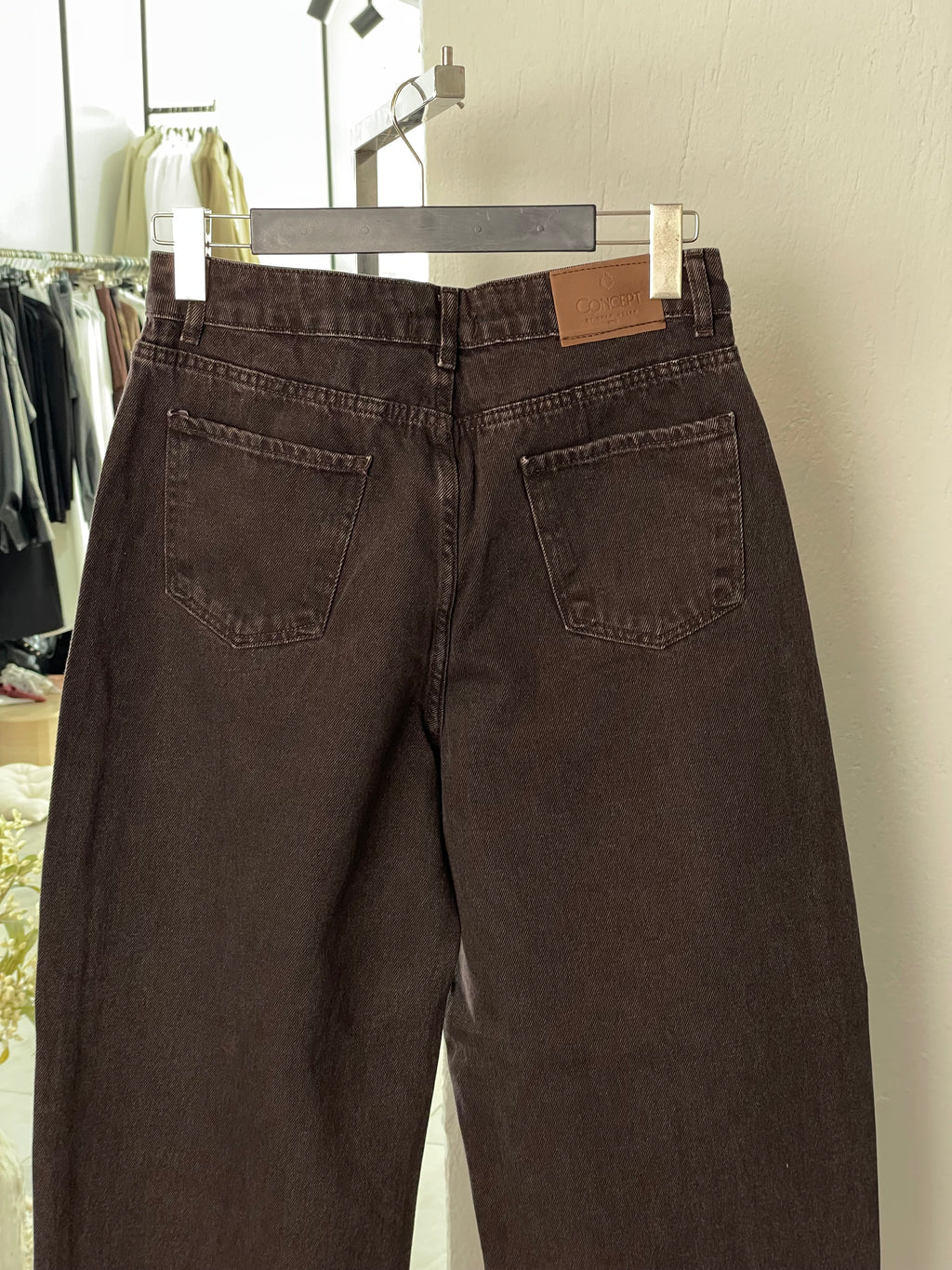 Kahverengi Eskitmeli Balon Paça Jean