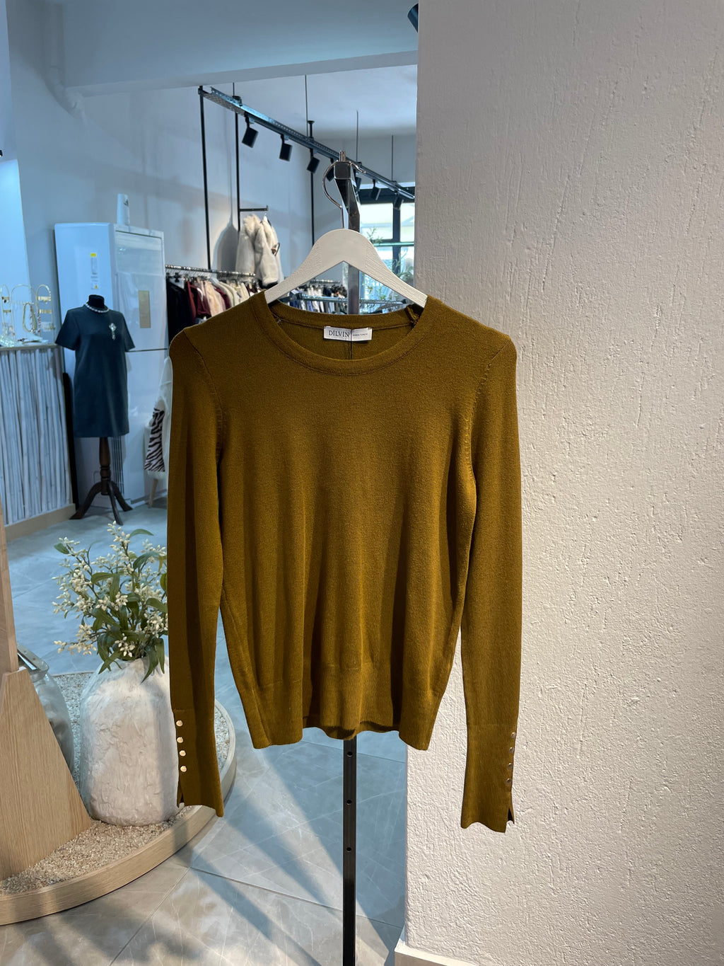 Dlvn Pemium Kumaş Uzun Kollu Kol Detay Üst