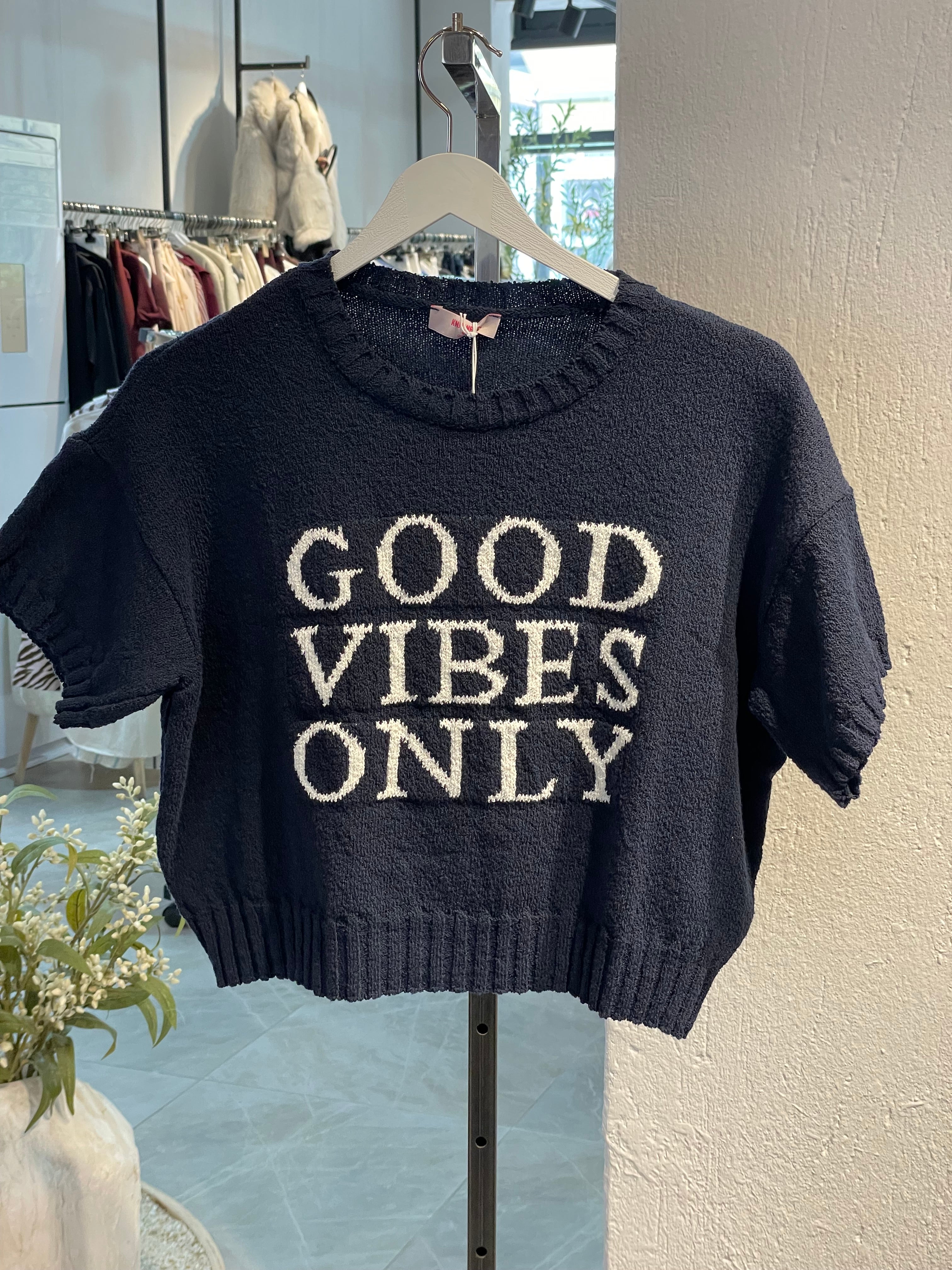 Marka Triko Kısa Üst