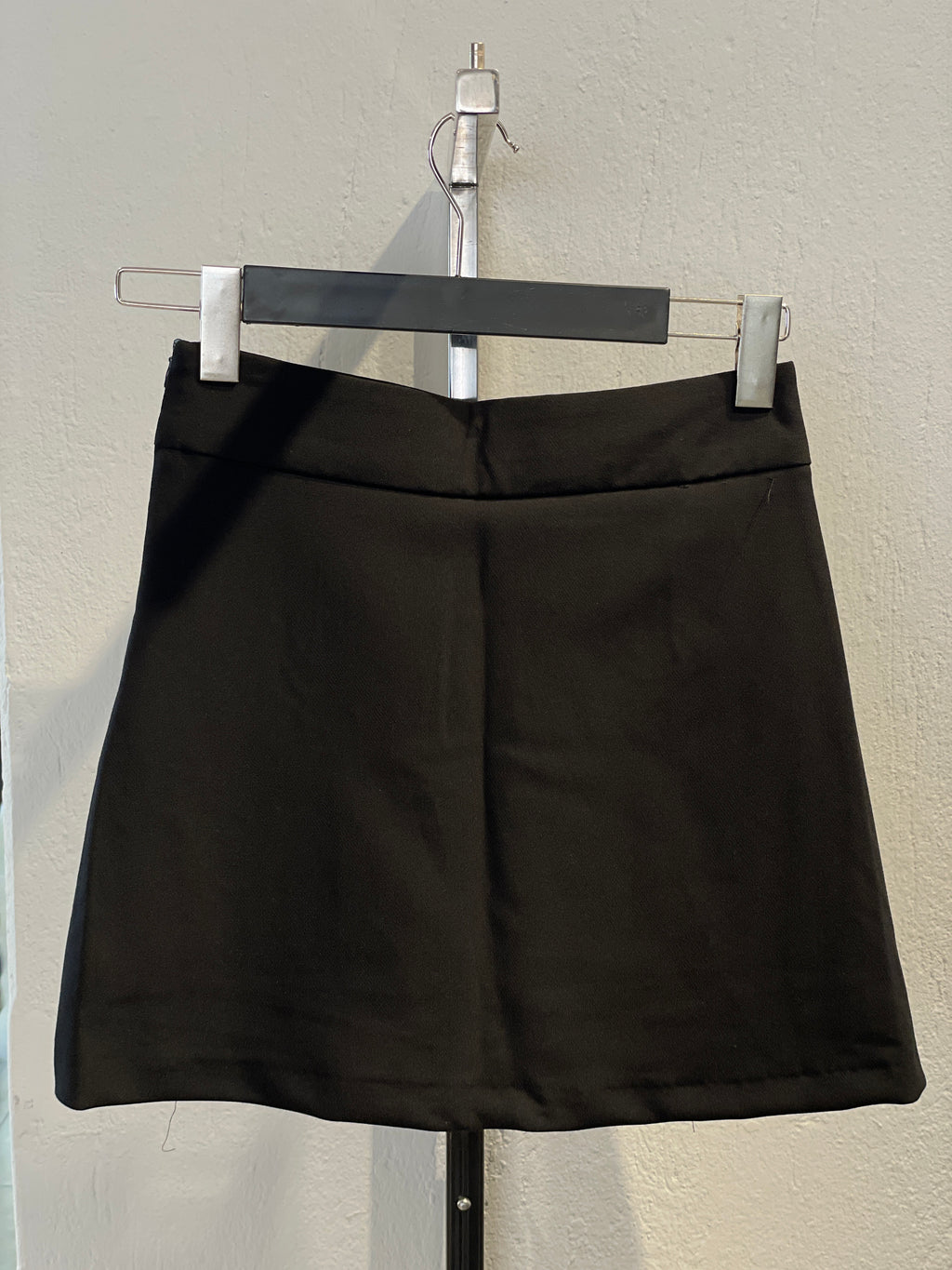 Siyah Yırtmaçlı Şort Etek