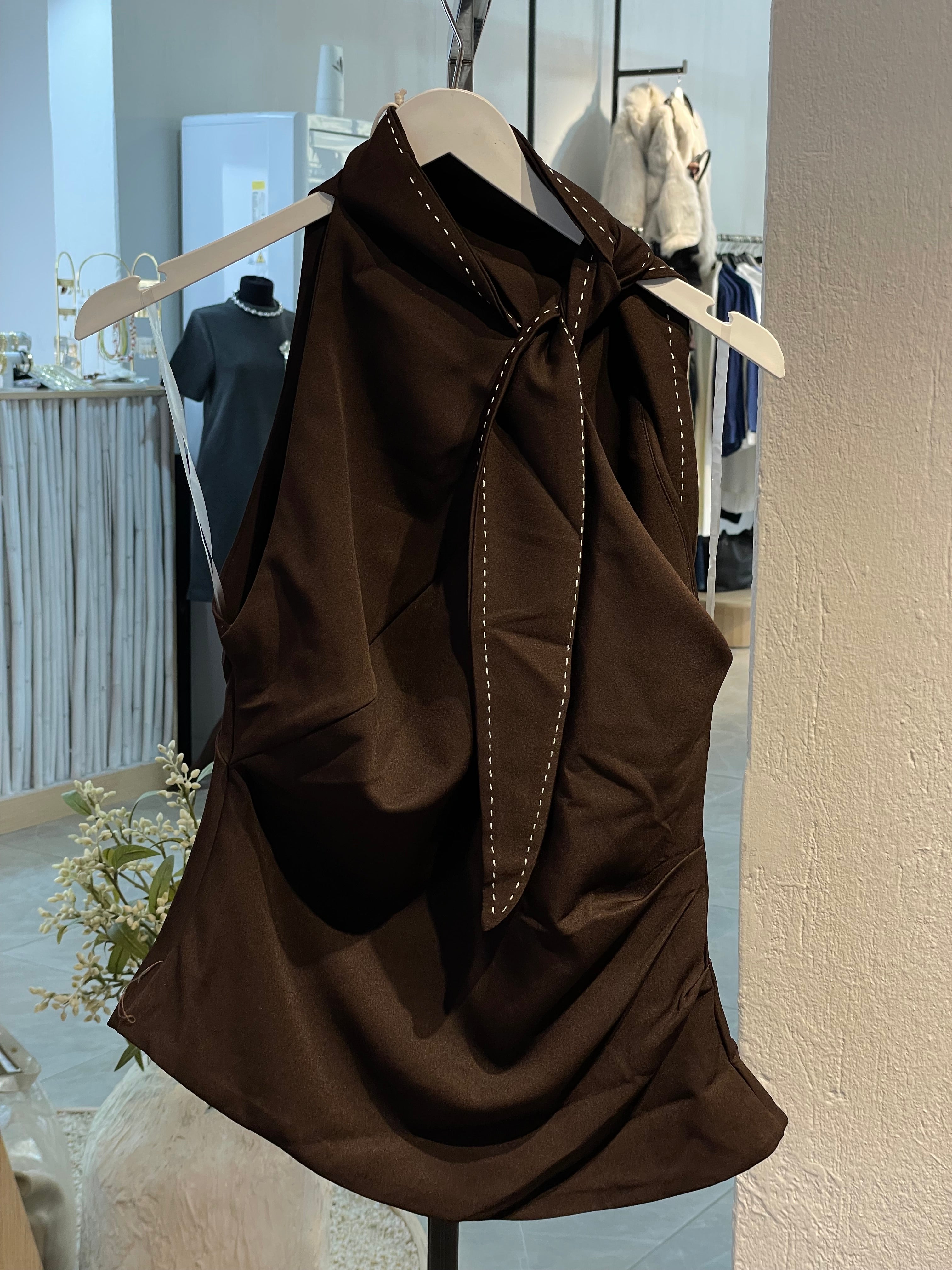 Tasarım Boyundan Bağlamalı Dikiş İz Bluz