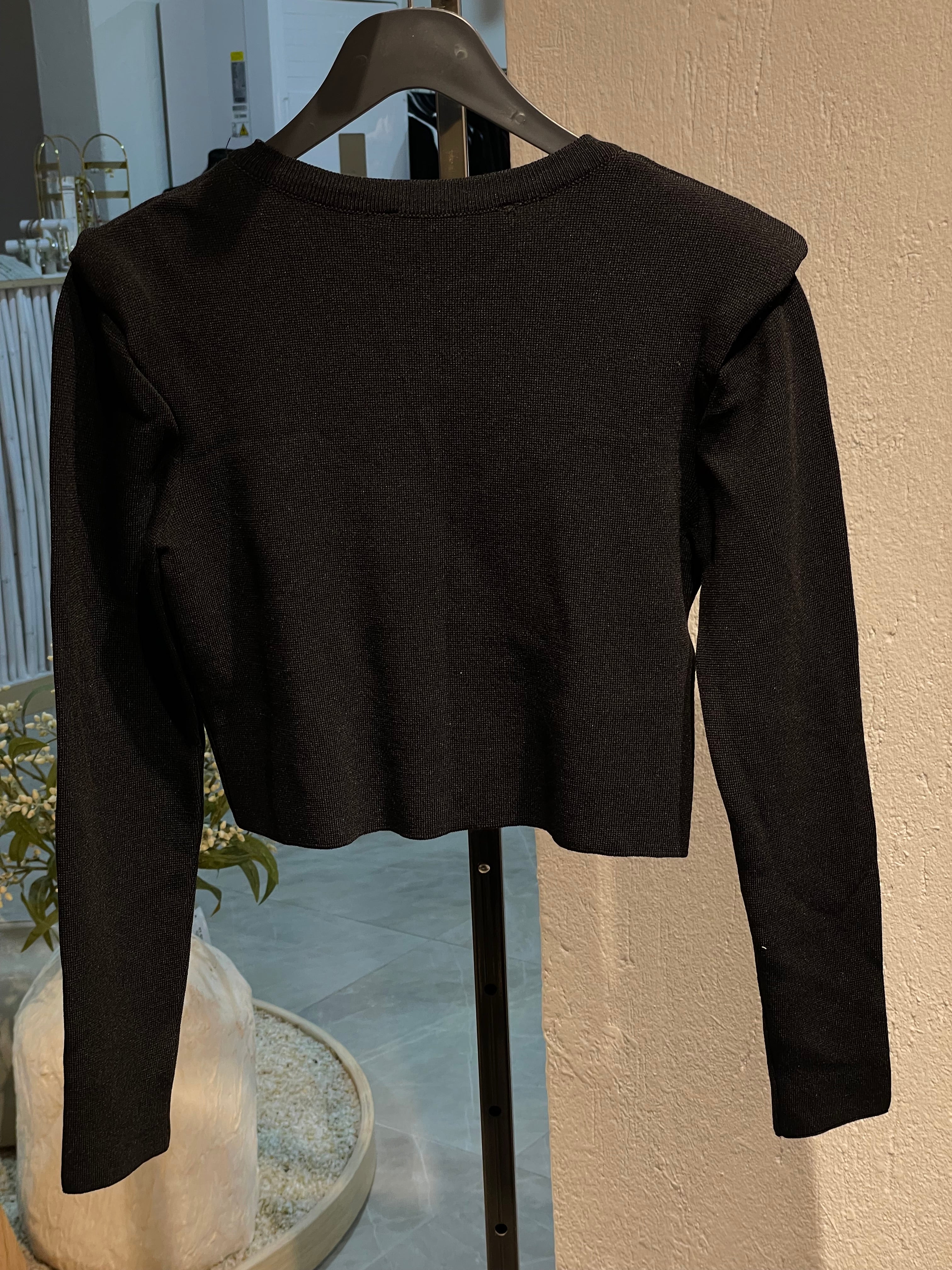 Marka Siyah İnci Düğmeli Hırka