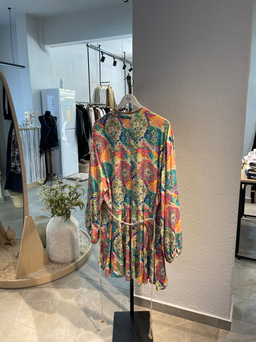 Desenli Kısa Kemerli Elbise