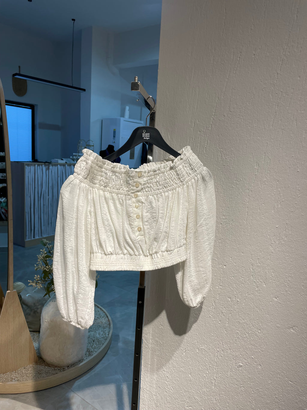 Dilvin Omzu Açık Düğmeli Üst