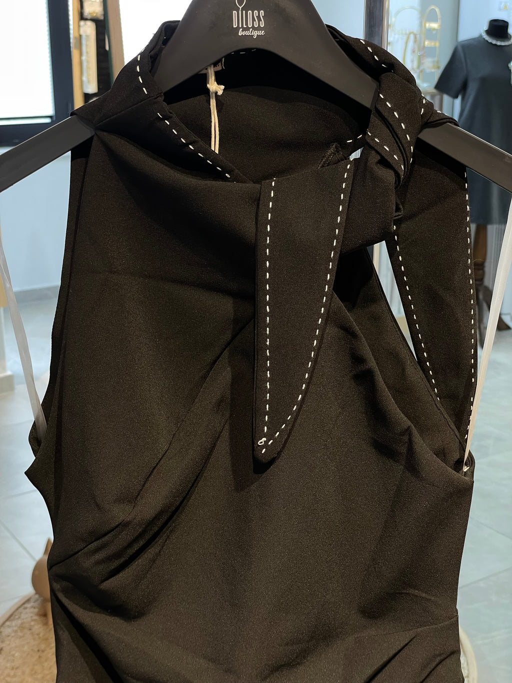 Tasarım Boyundan Bağlamalı Dikiş İz Bluz