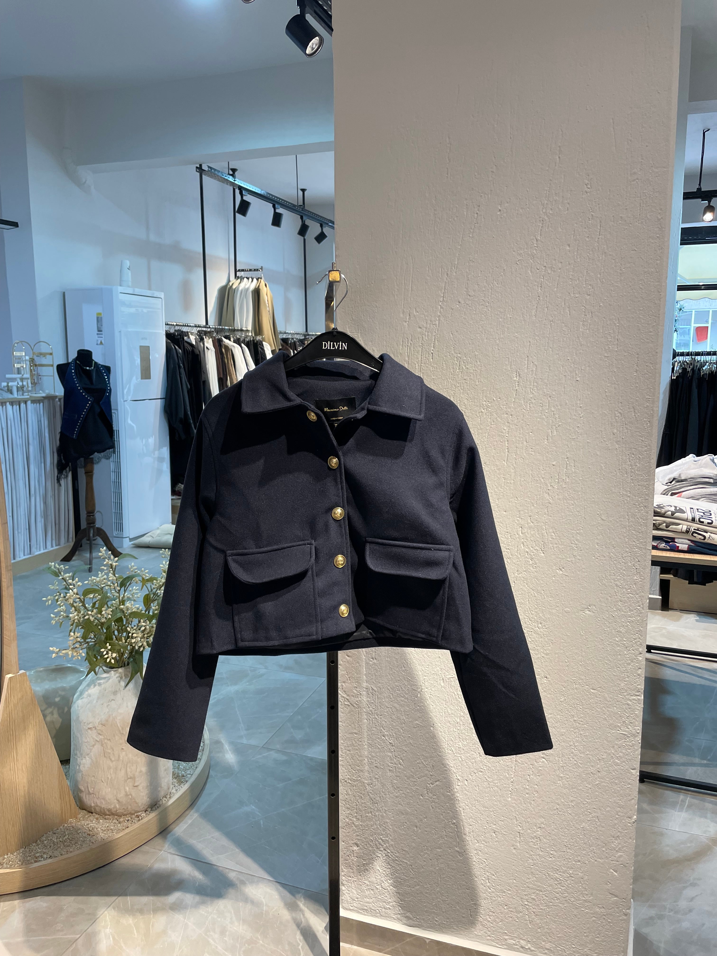 Marka Kaşe Kısa Ceket