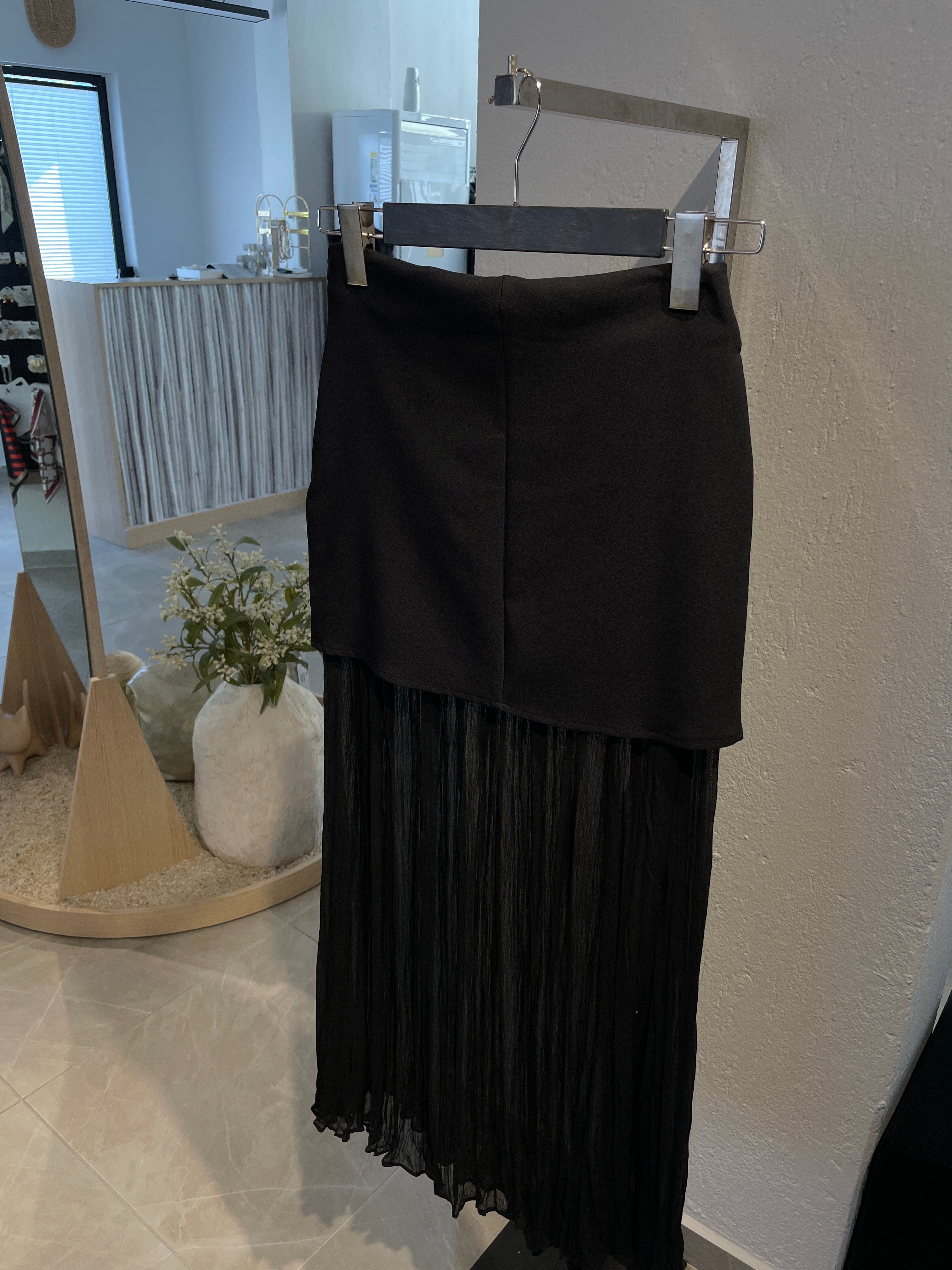 Düz Tül Detaylı Etek