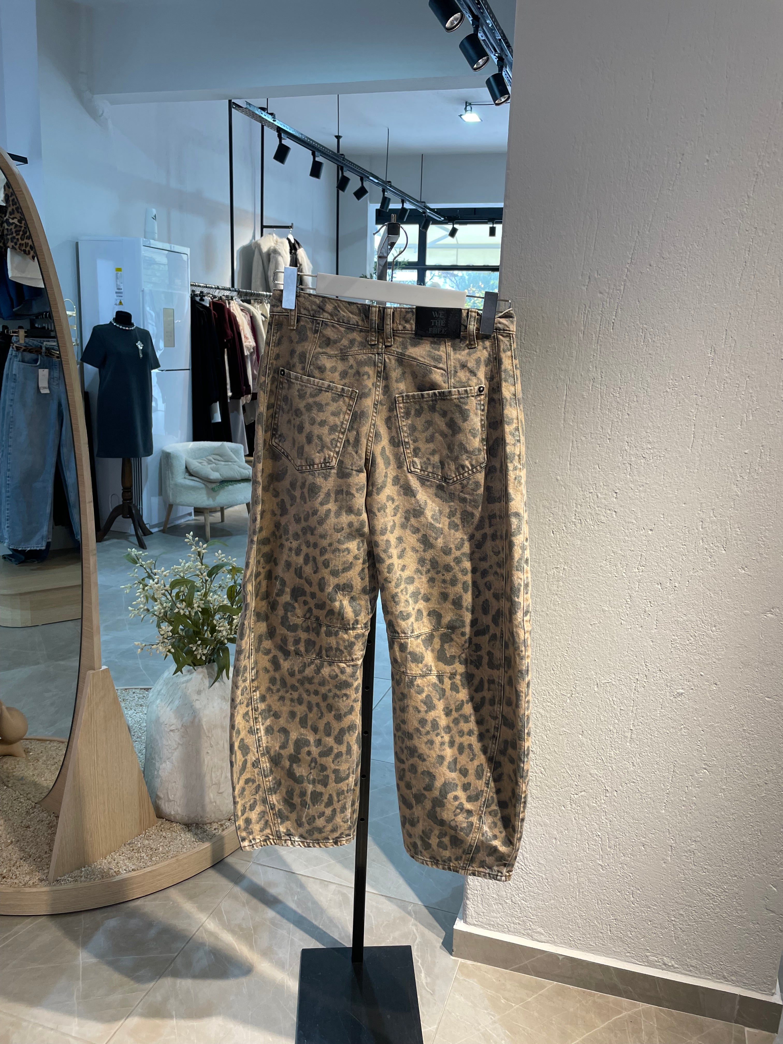 Marka Soluk Leopar Desen Balon Kesim Pantolon