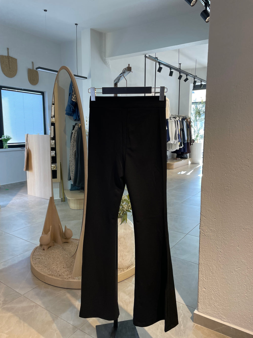 Düğme Detaylı İspanyol Paça Pantolon