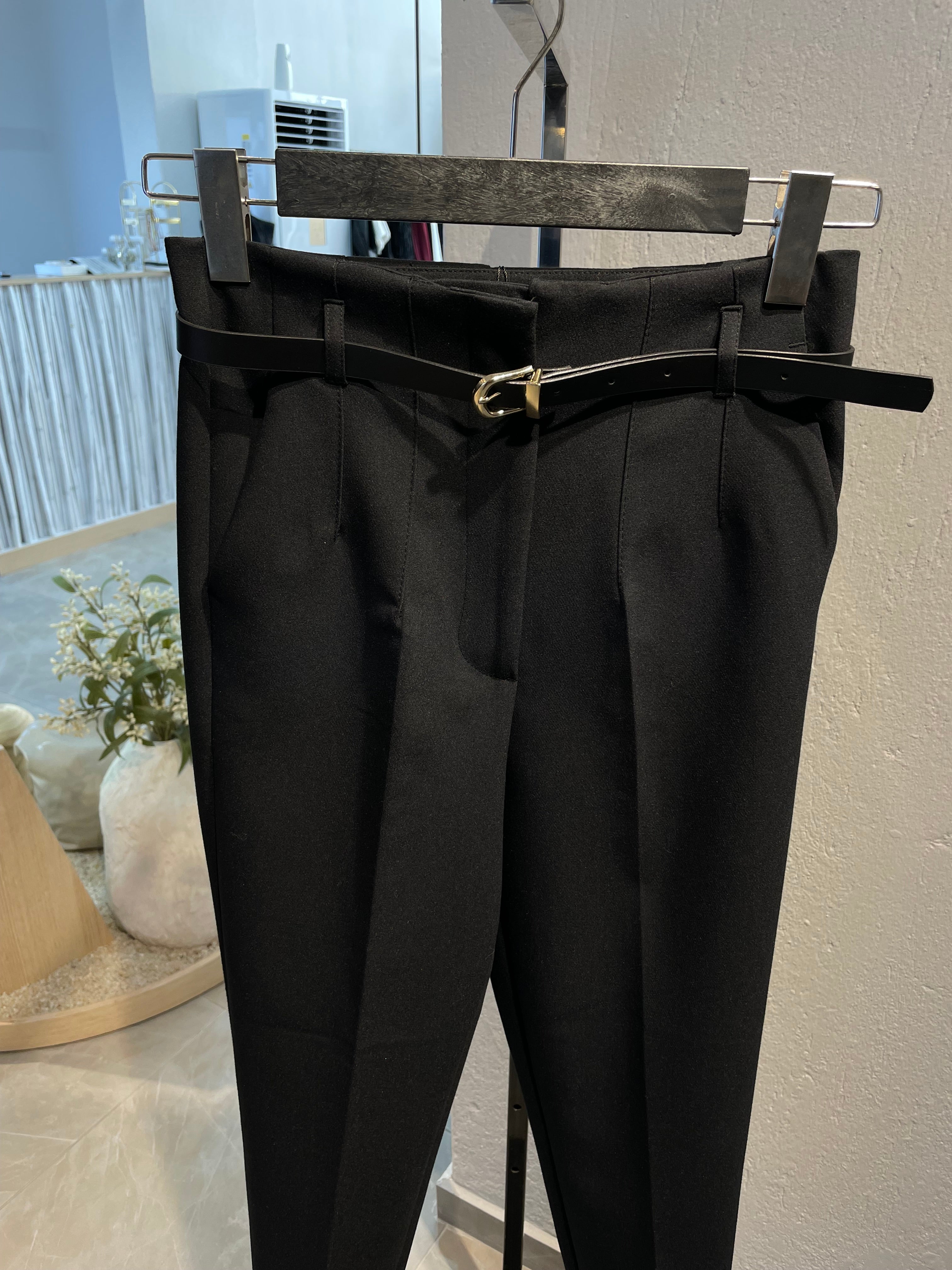 Kemerli Havuç Pantalon