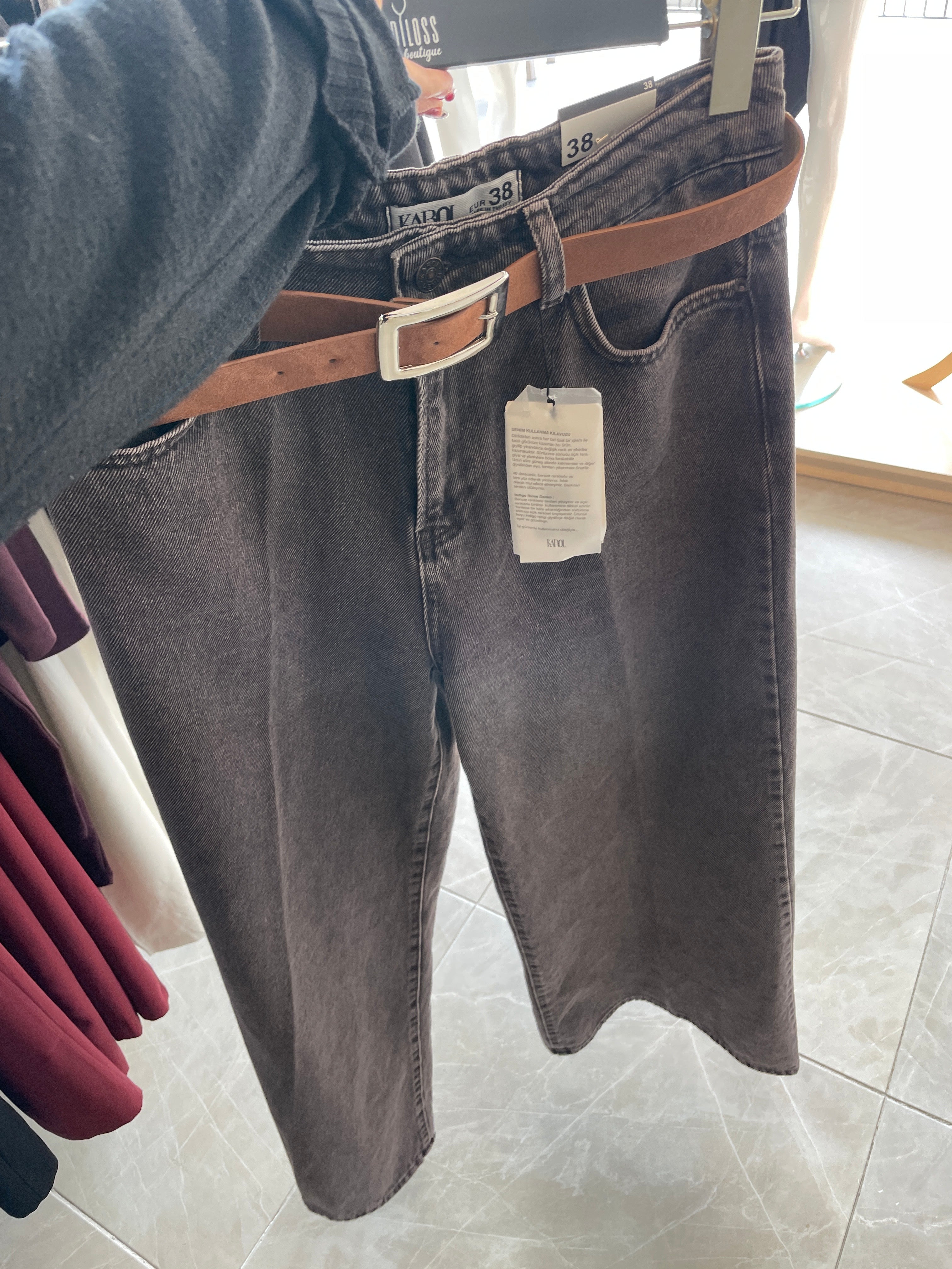 Gri Yansımalı Kemerli Ütü İzli Pantolon