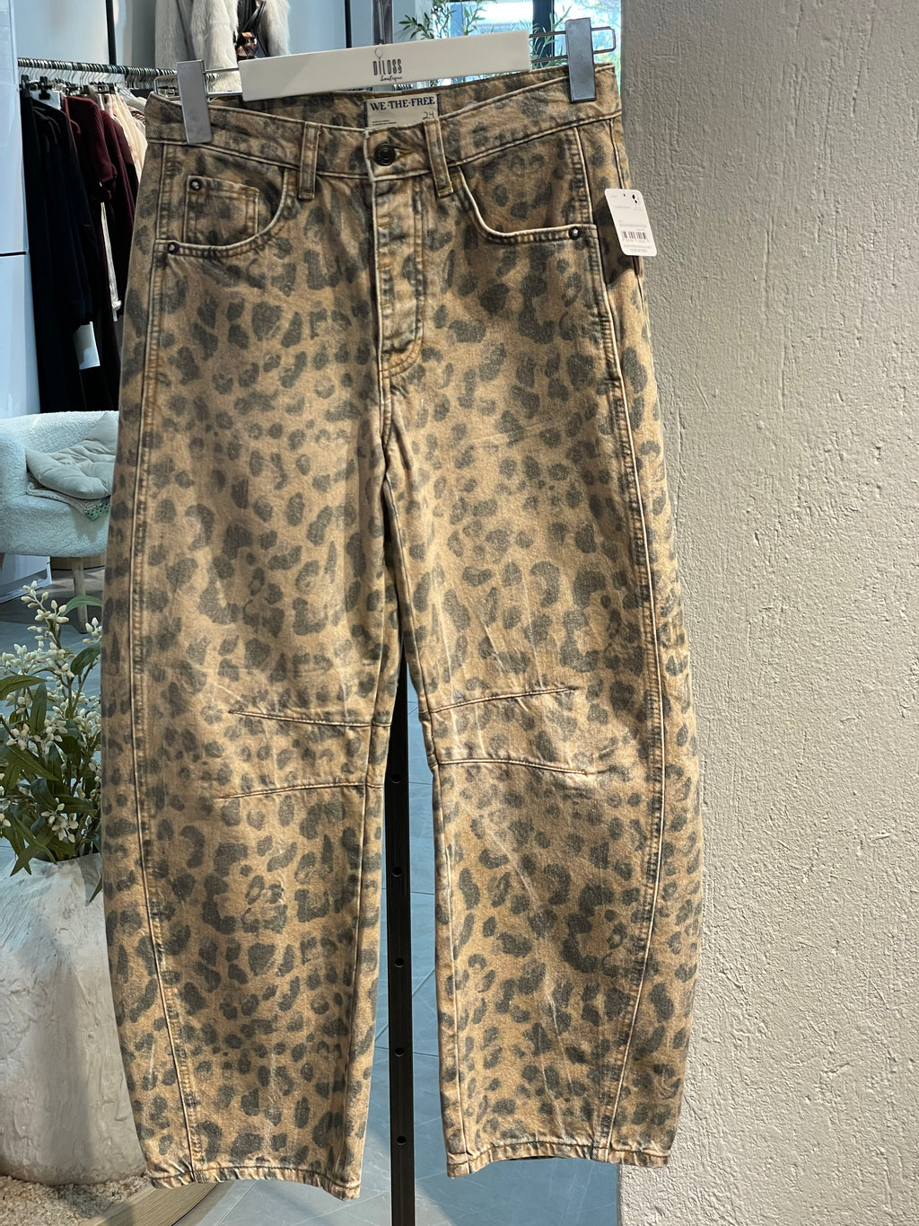 Marka Soluk Leopar Desen Balon Kesim Pantolon