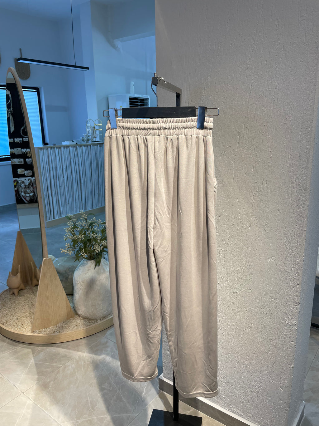 Bej Rahat Kesim Eşofman Altı