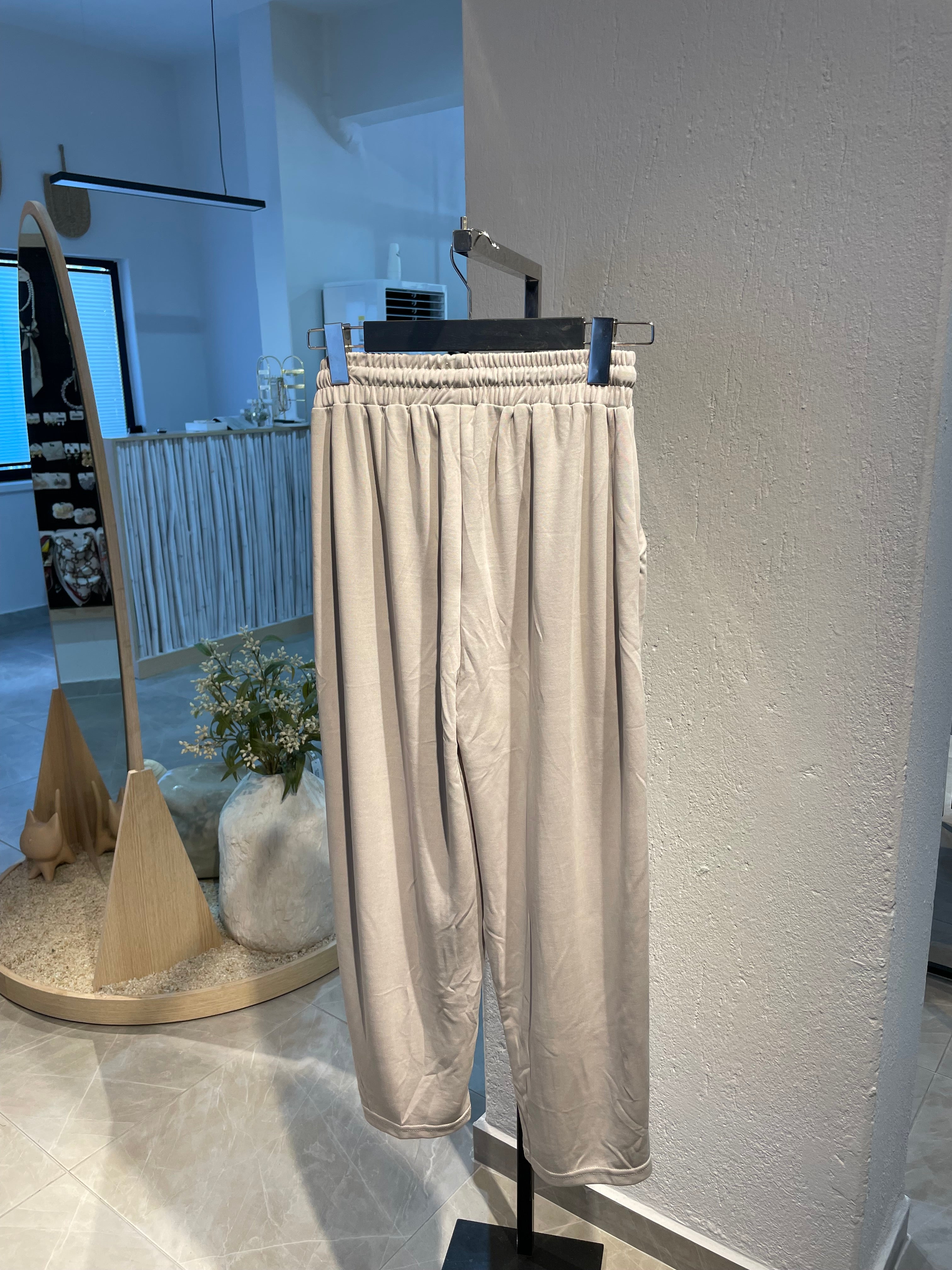 Bej Rahat Kesim Eşofman Altı