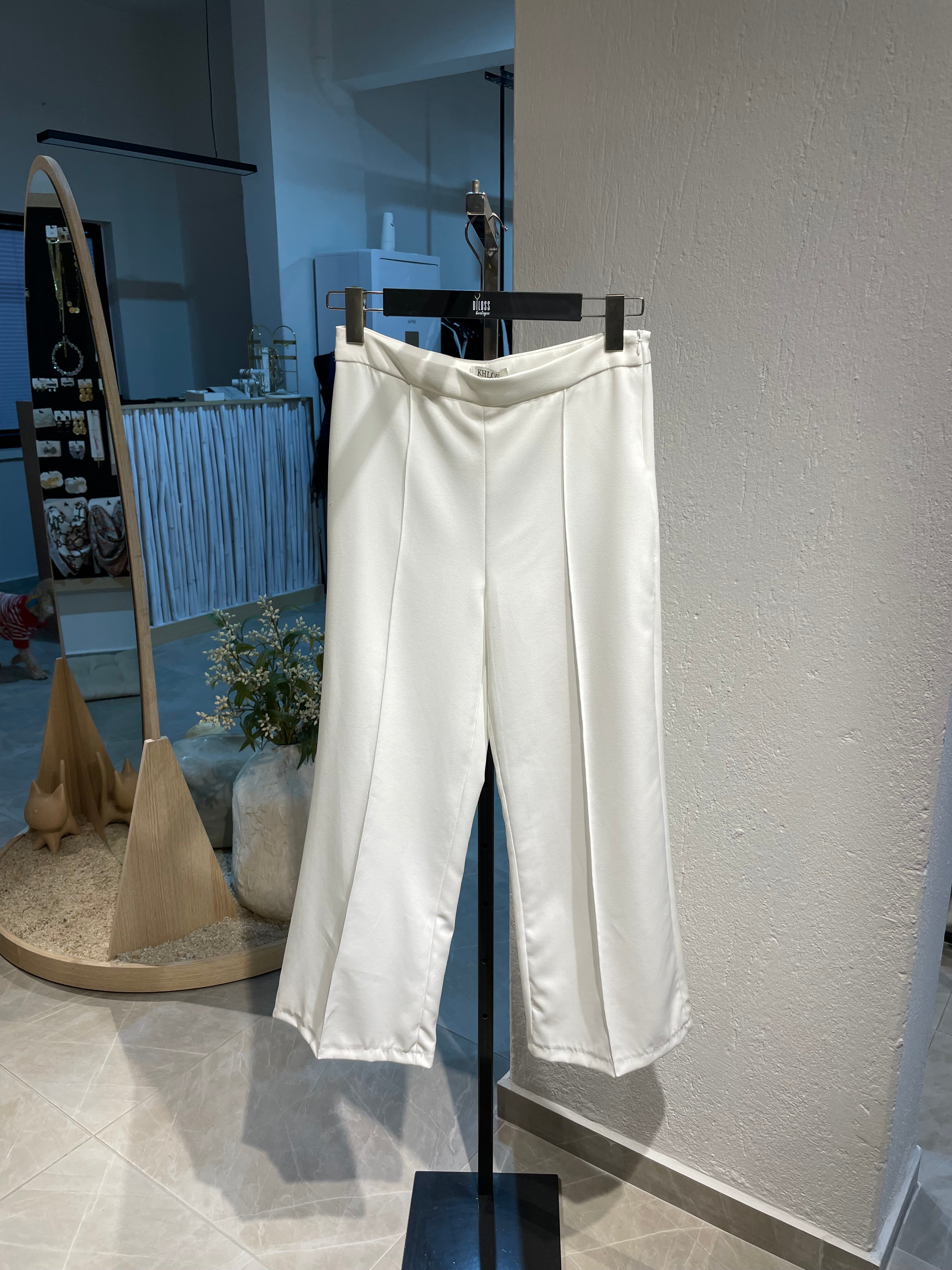 Ekru Sırtı Açık Yelekli Alt-Üst Takım