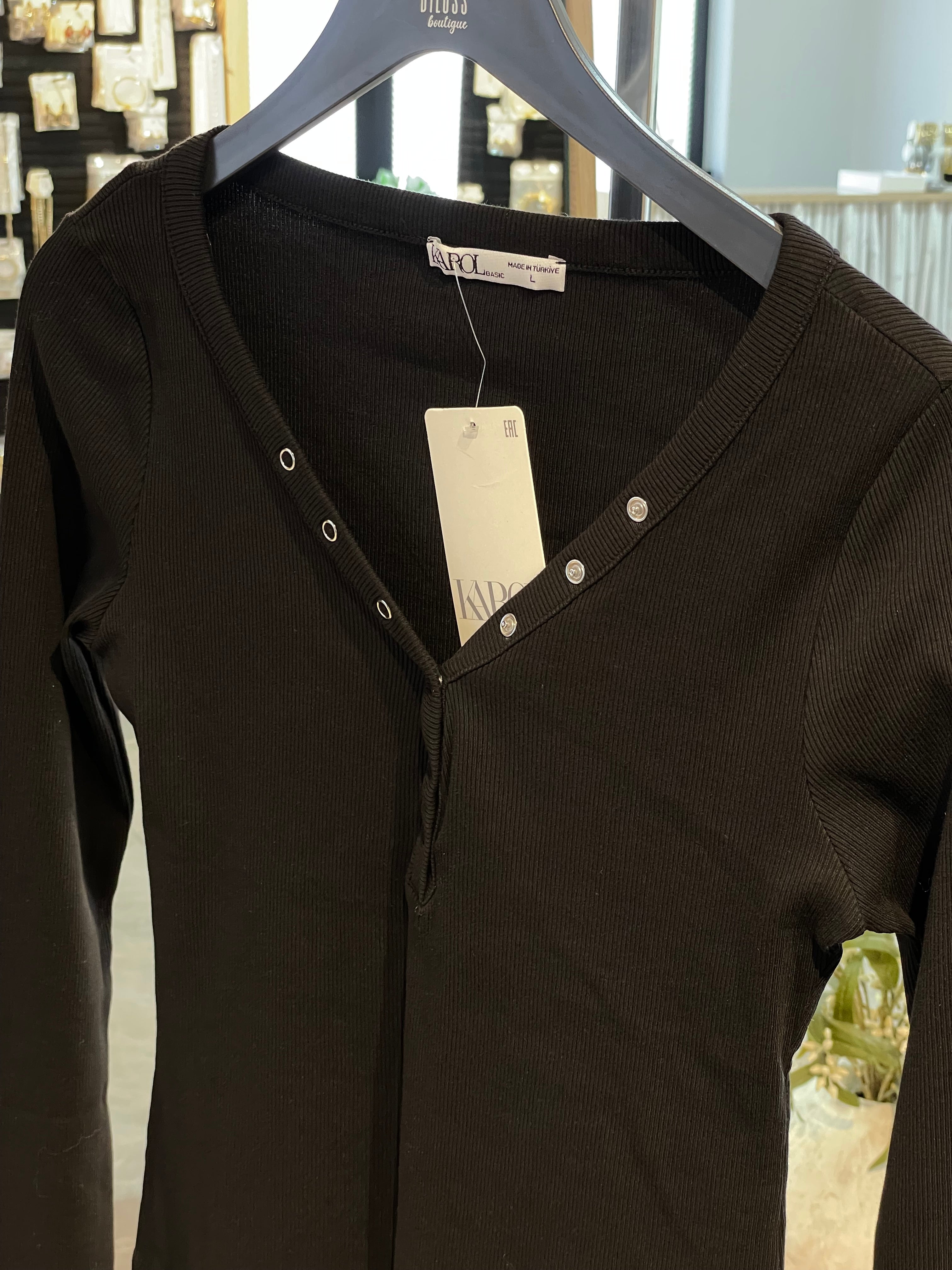 Önü Çıt Çıt Detaylı Body