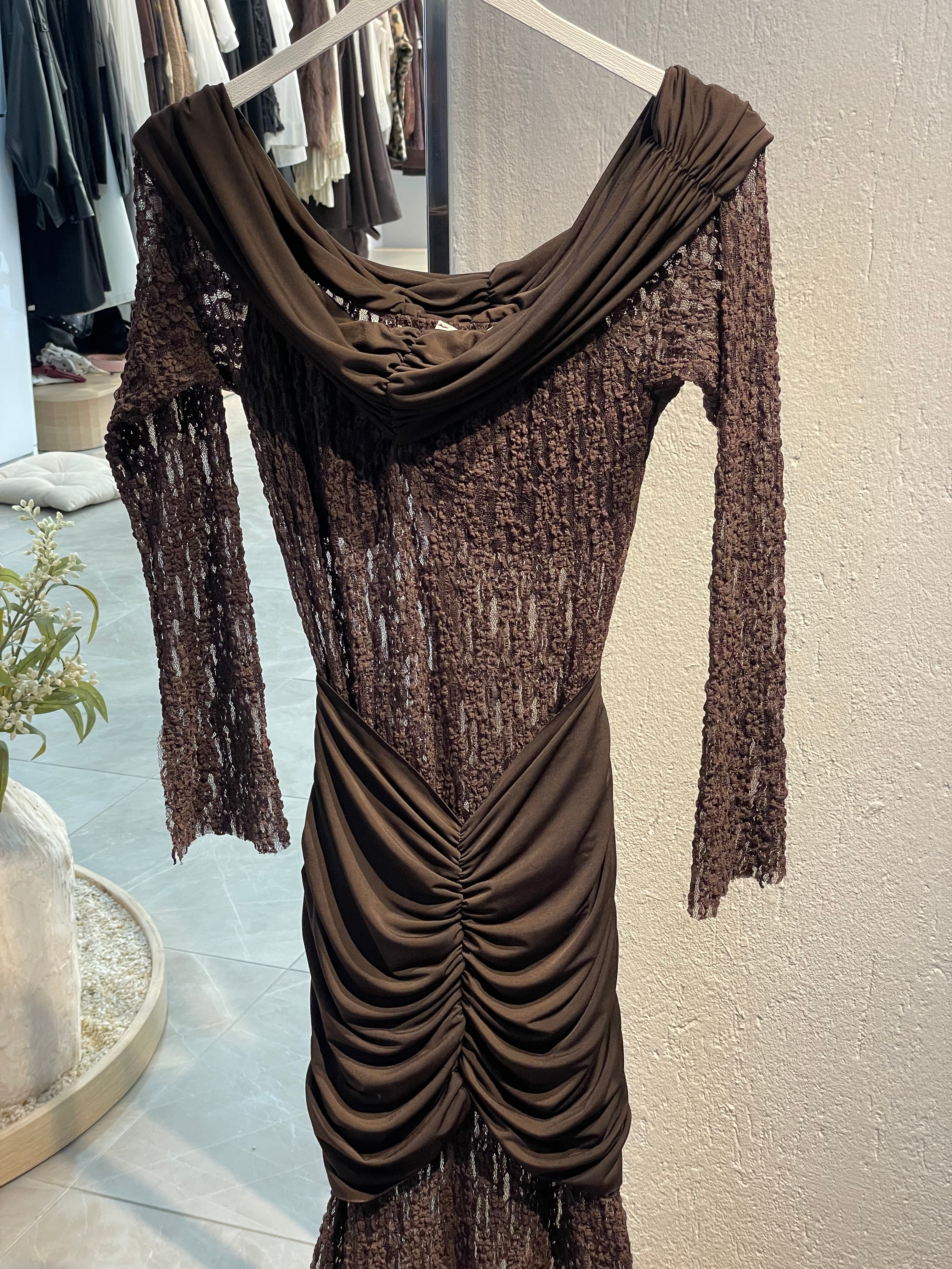 Dantel Detaylı Uzun Davet Elbisesi