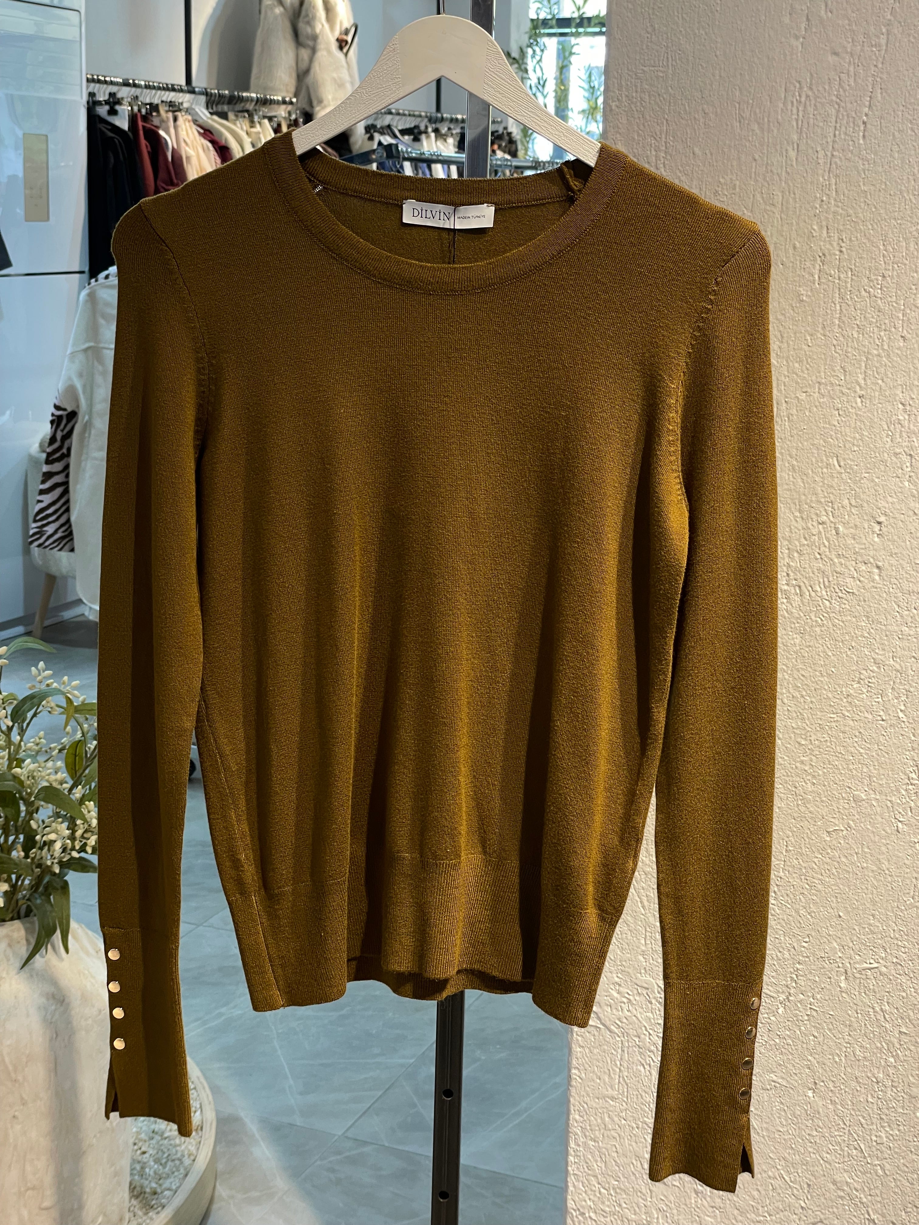 Dlvn Pemium Kumaş Uzun Kollu Kol Detay Üst