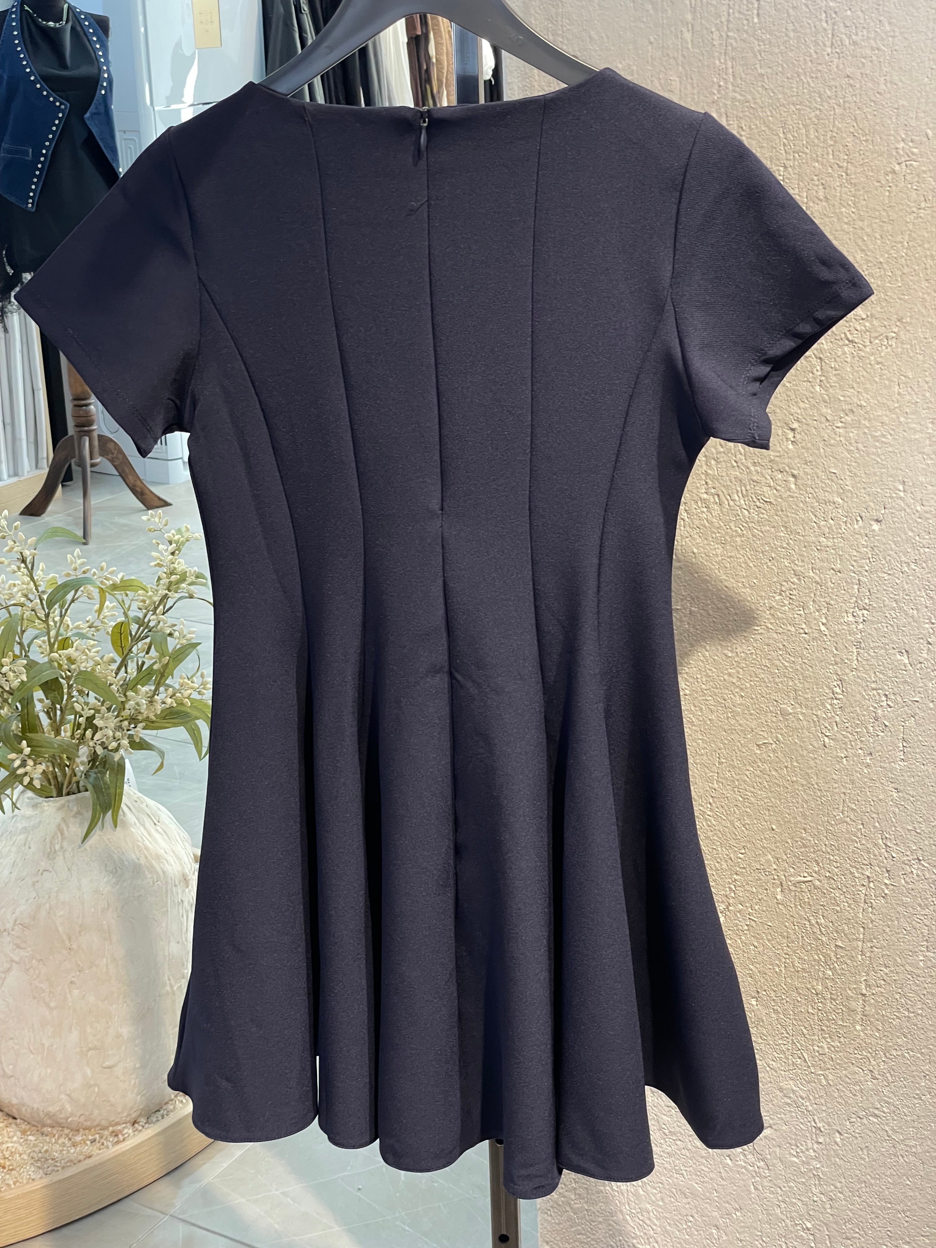 Şeritli Kısa Elbise