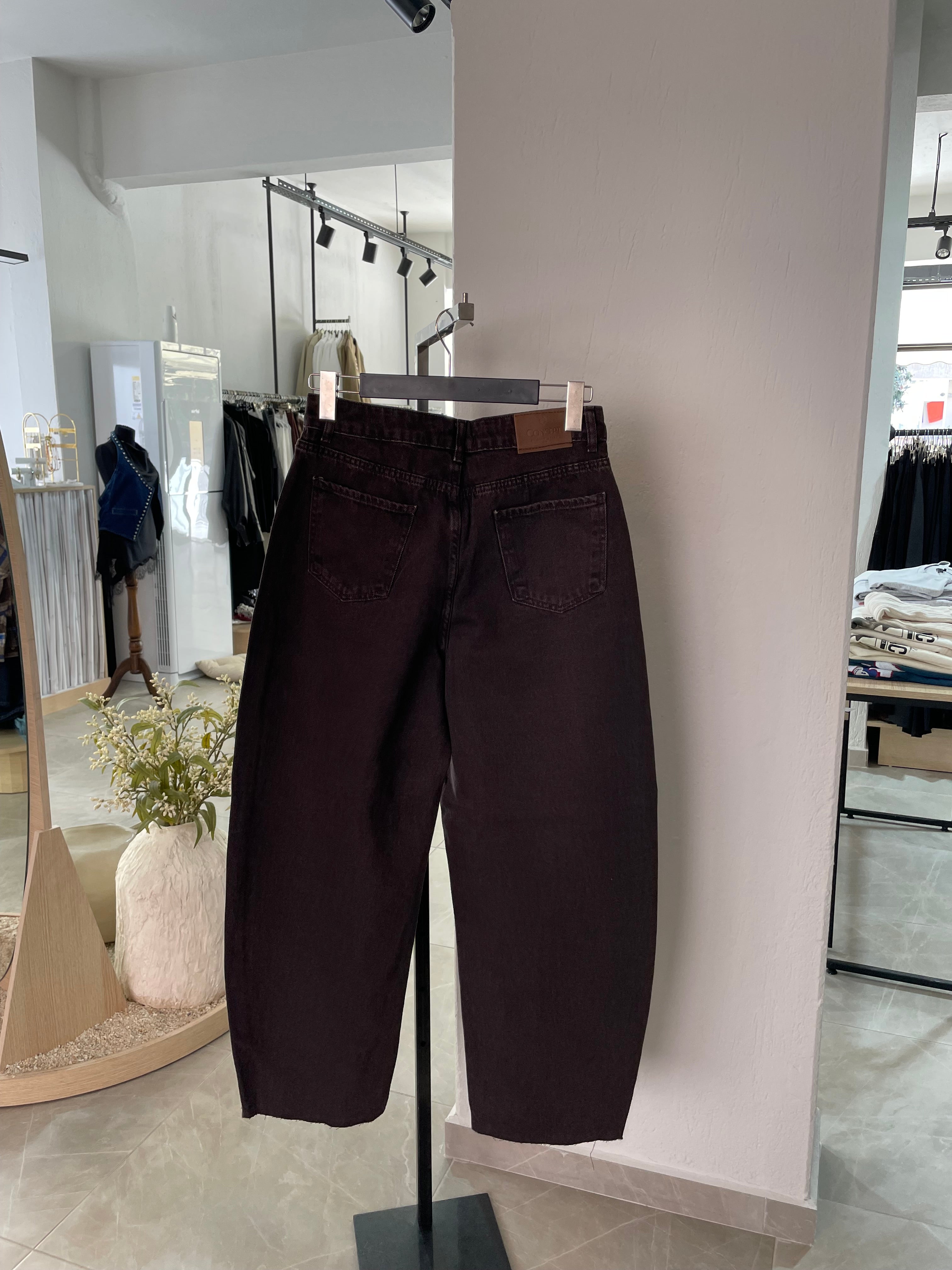 Kahverengi Eskitmeli Balon Paça Jean