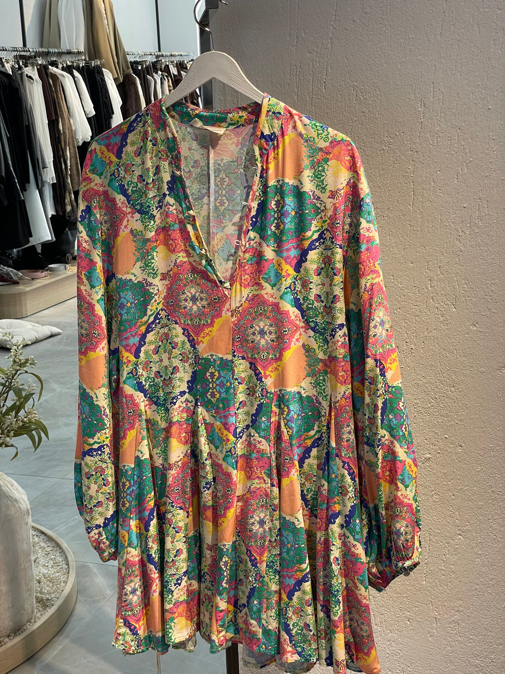 Desenli Kısa Kemerli Elbise