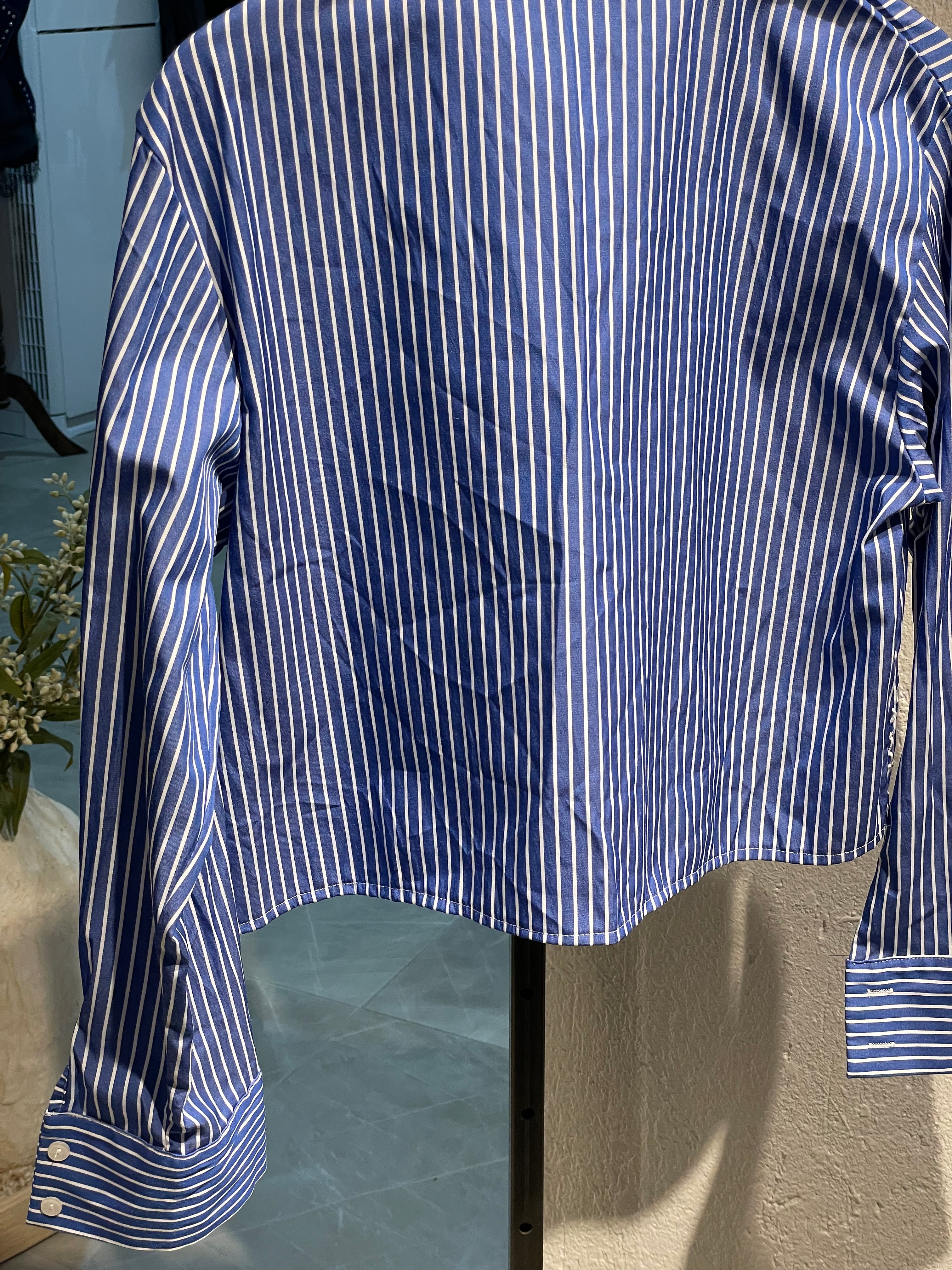 Çiçek Nakışlı Kısa Gömlek