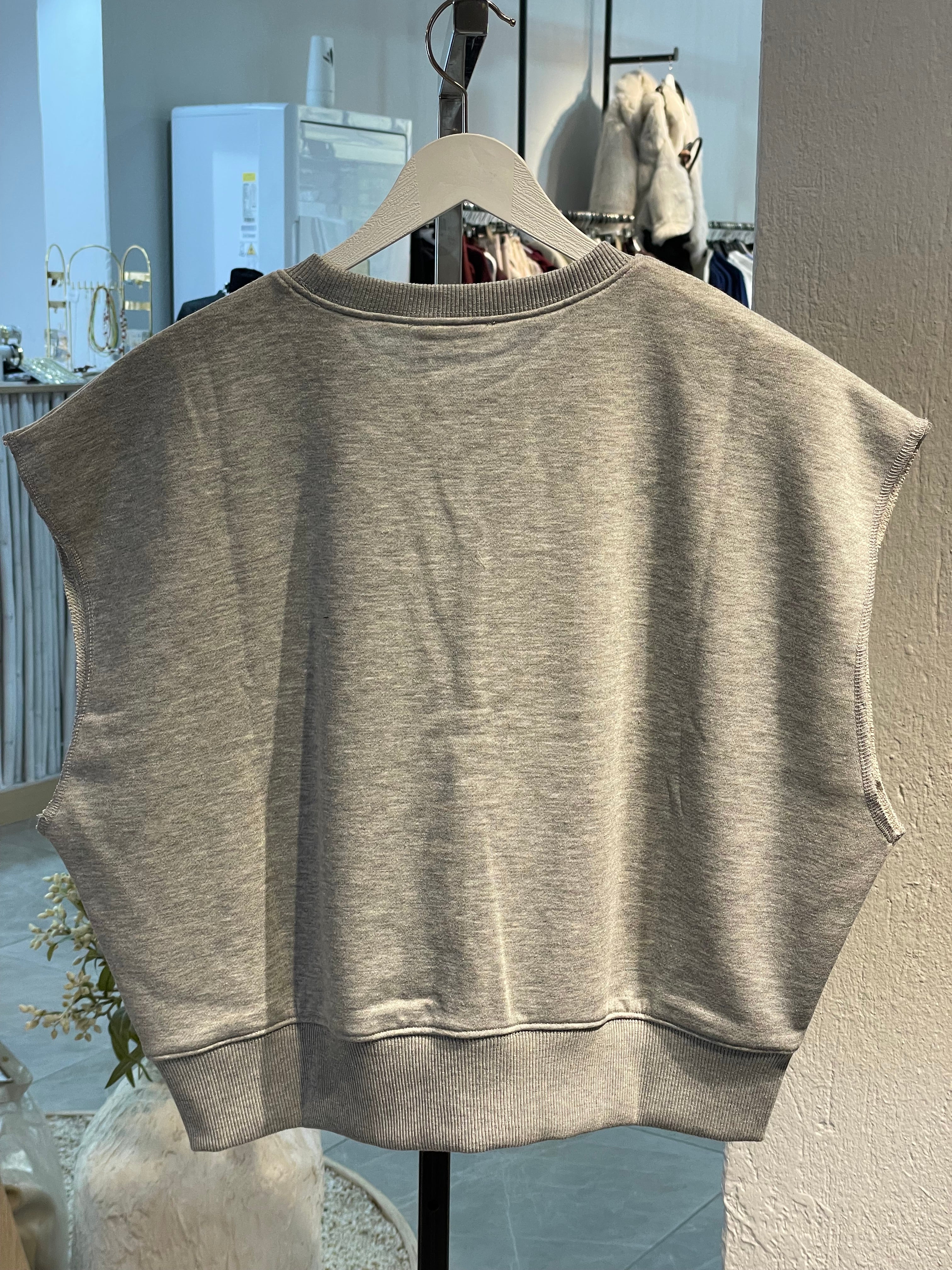 Gri Yazılı Sıfır Kol Üst