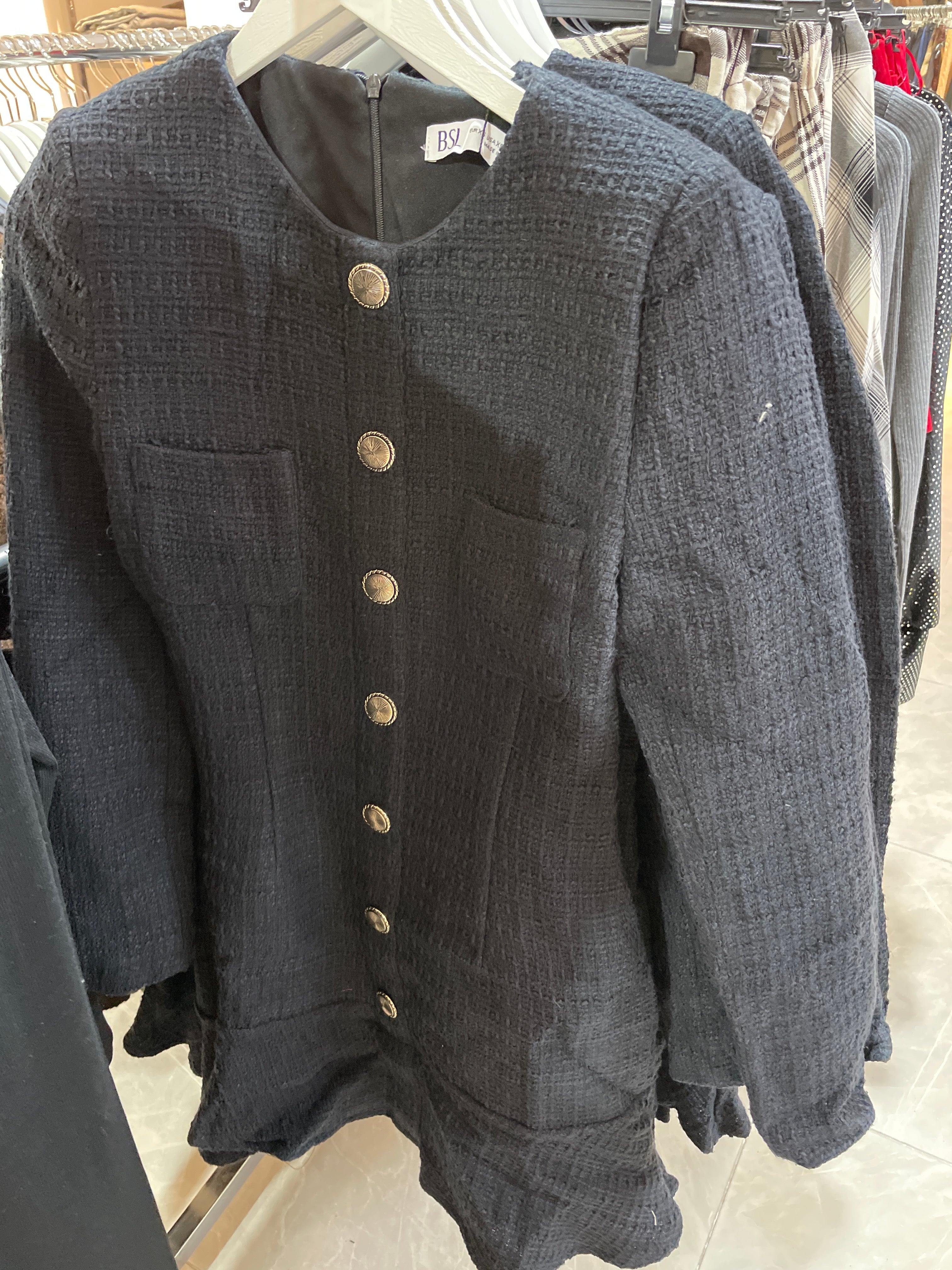 Tüvit Düğme Detay Elbisw