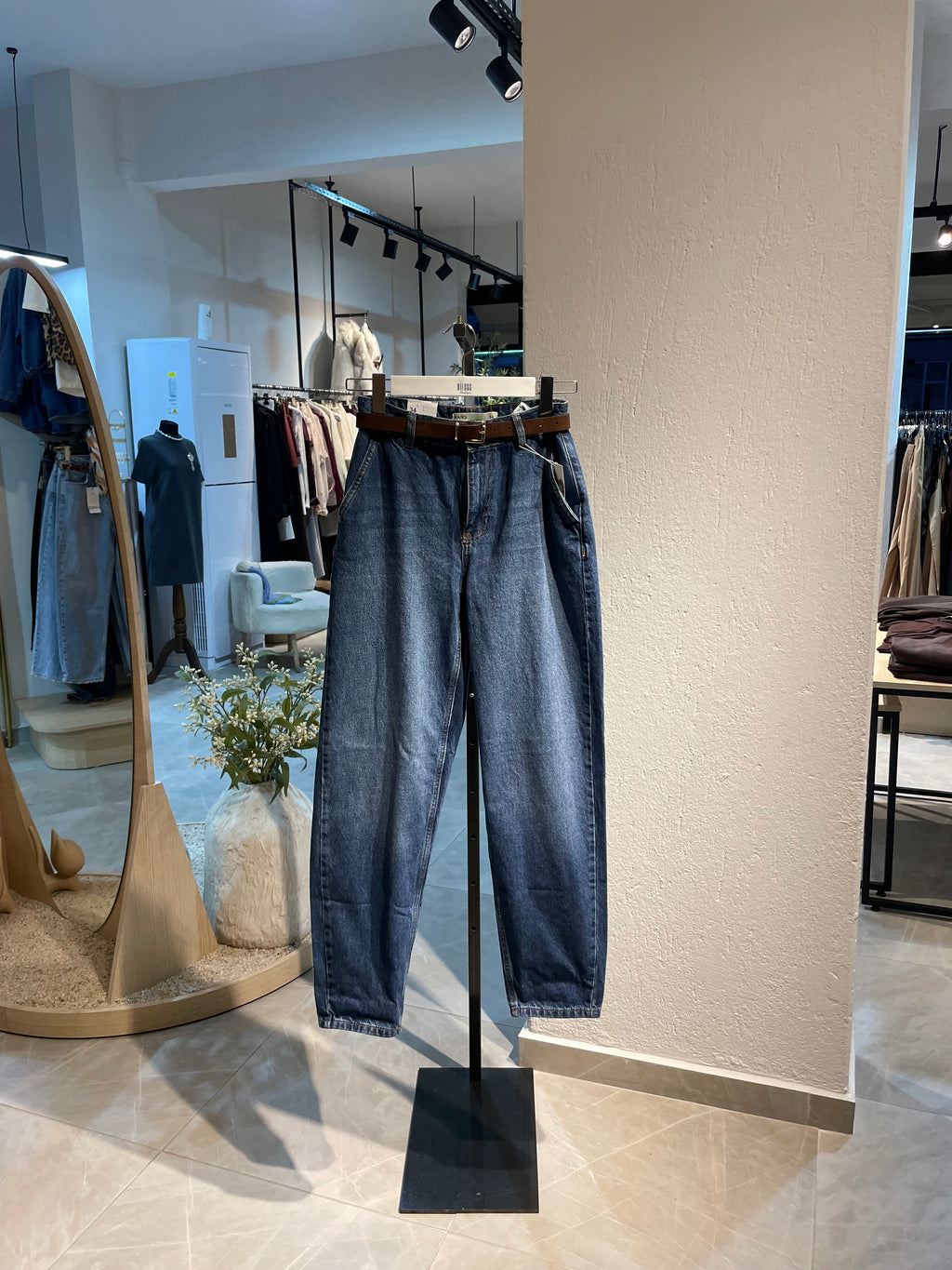 Karol Mom Jean Stil Kemerli Pantolon