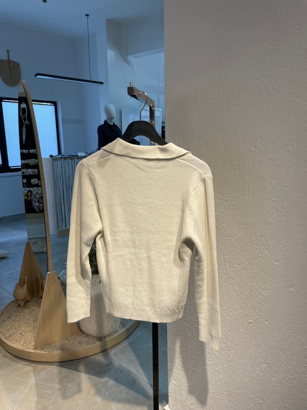 Düğmeli Marka Hırka