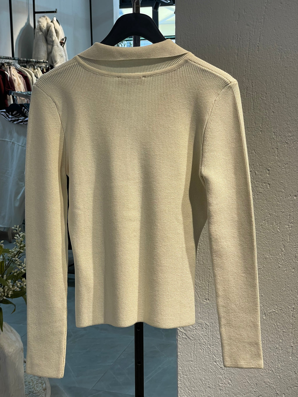 Dlvn Dik Yaka Çıtçıtlı Triko Kazak