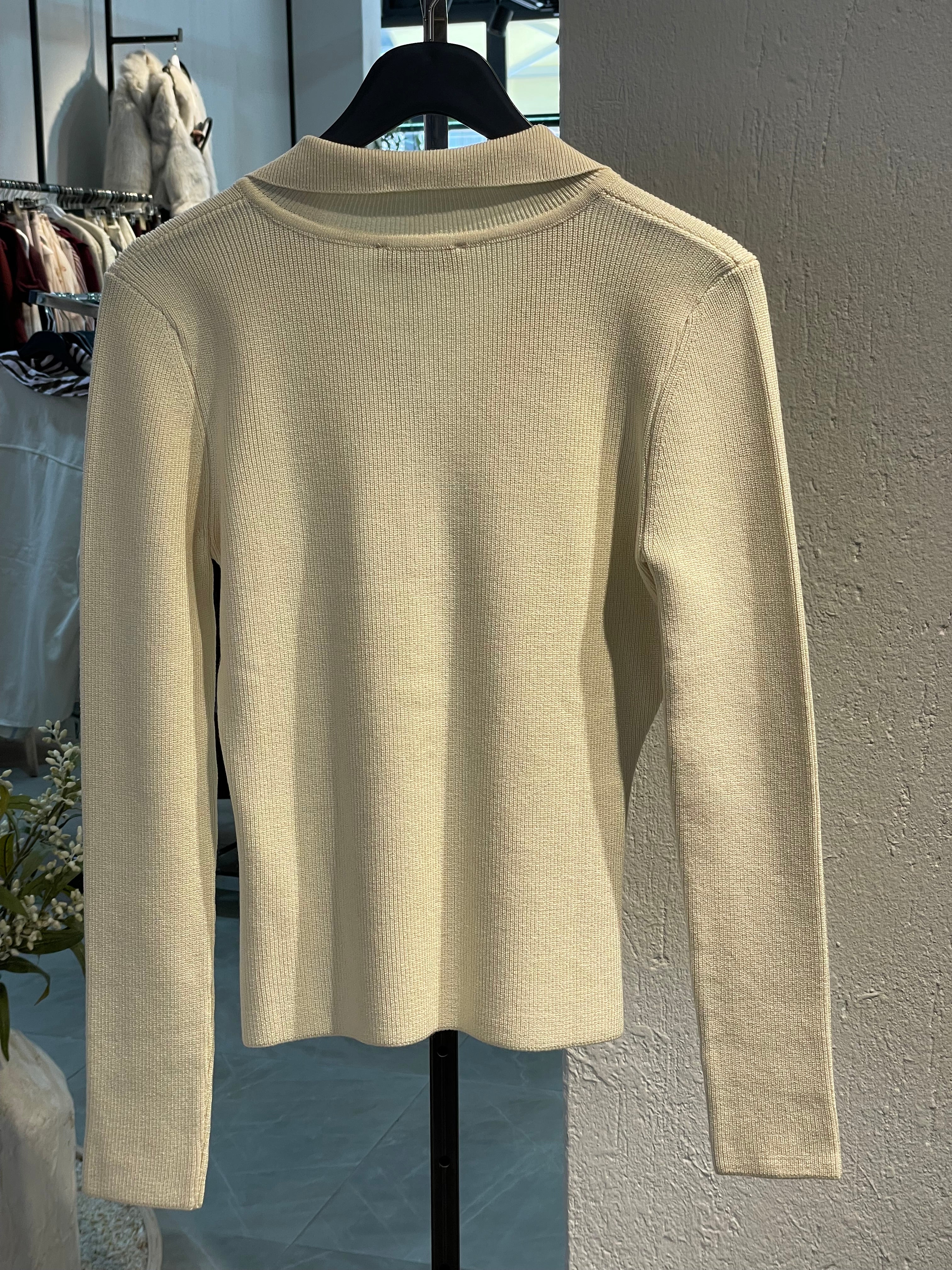 Dlvn Dik Yaka Çıtçıtlı Triko Kazak