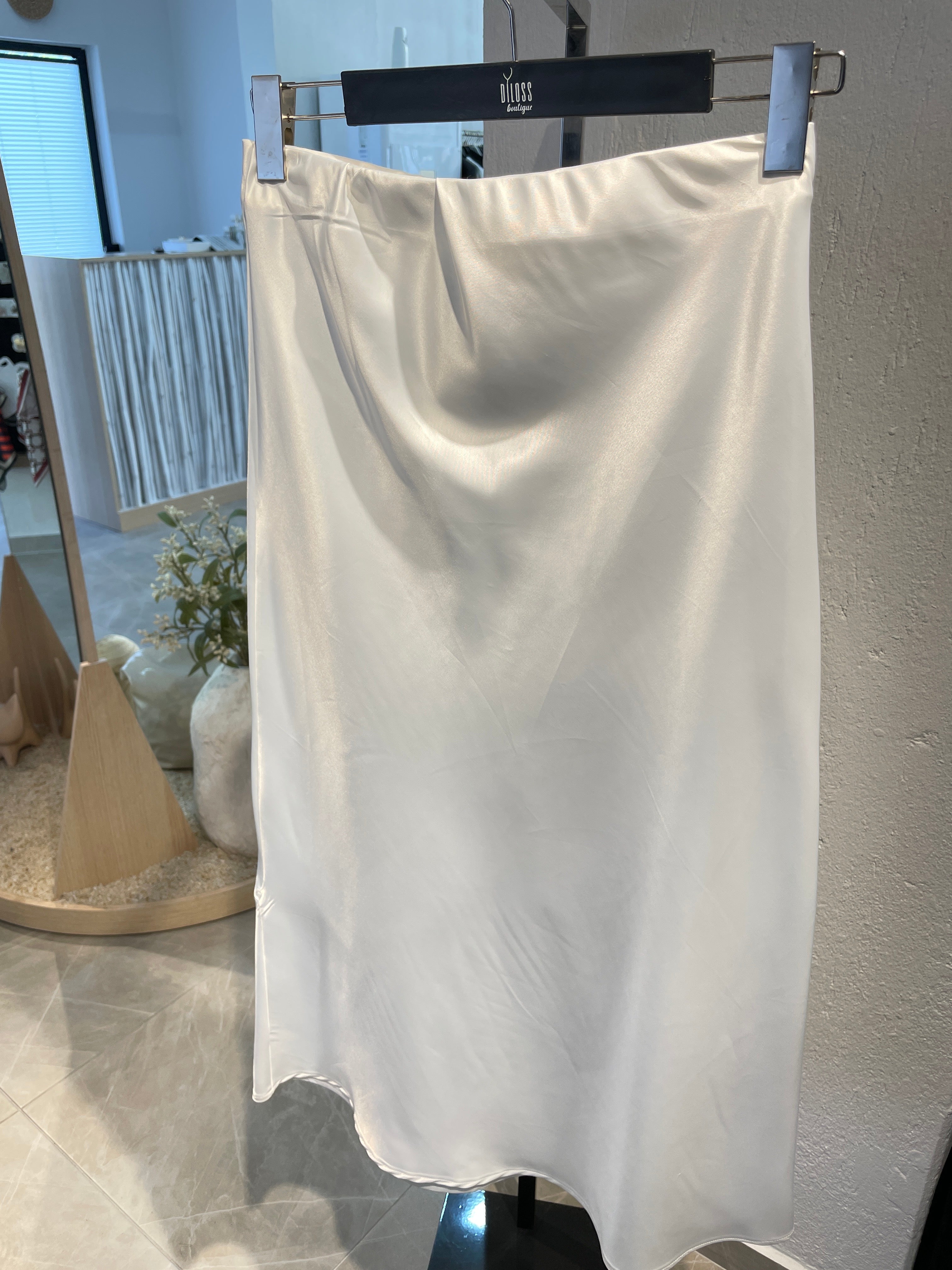 Saten Krem Uzun Etek