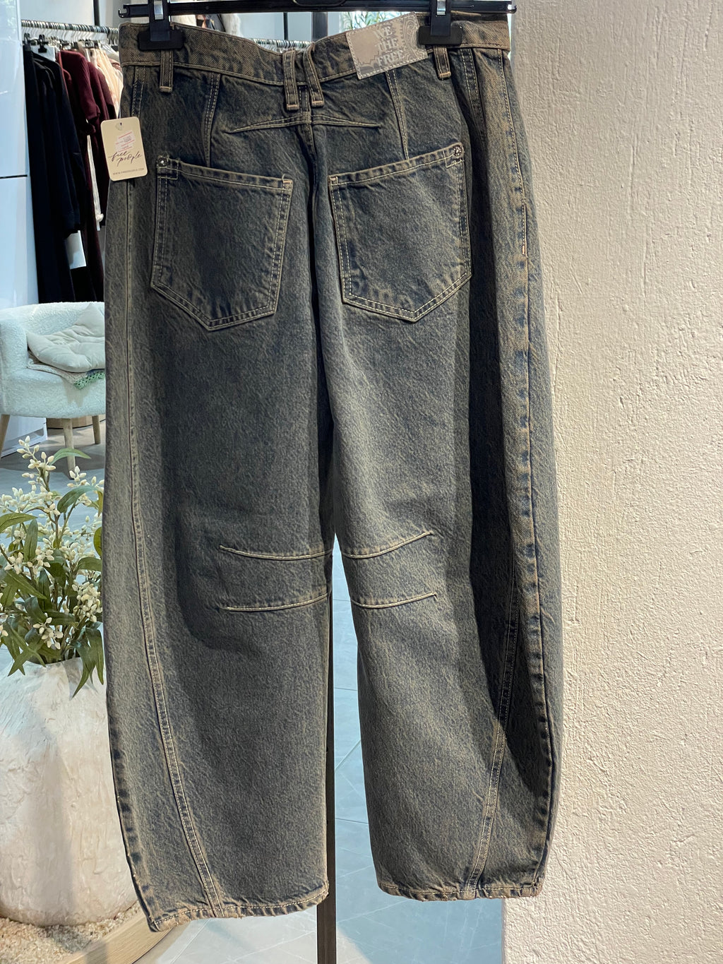 Marka Eskitmeli Balon Kesim Pantolon