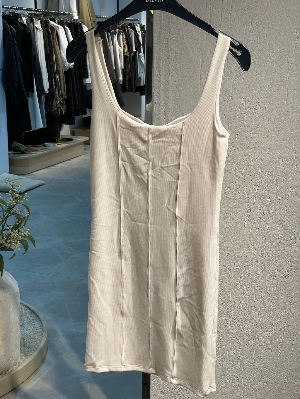 Krem Şeritli Kısa Günlük Elbise