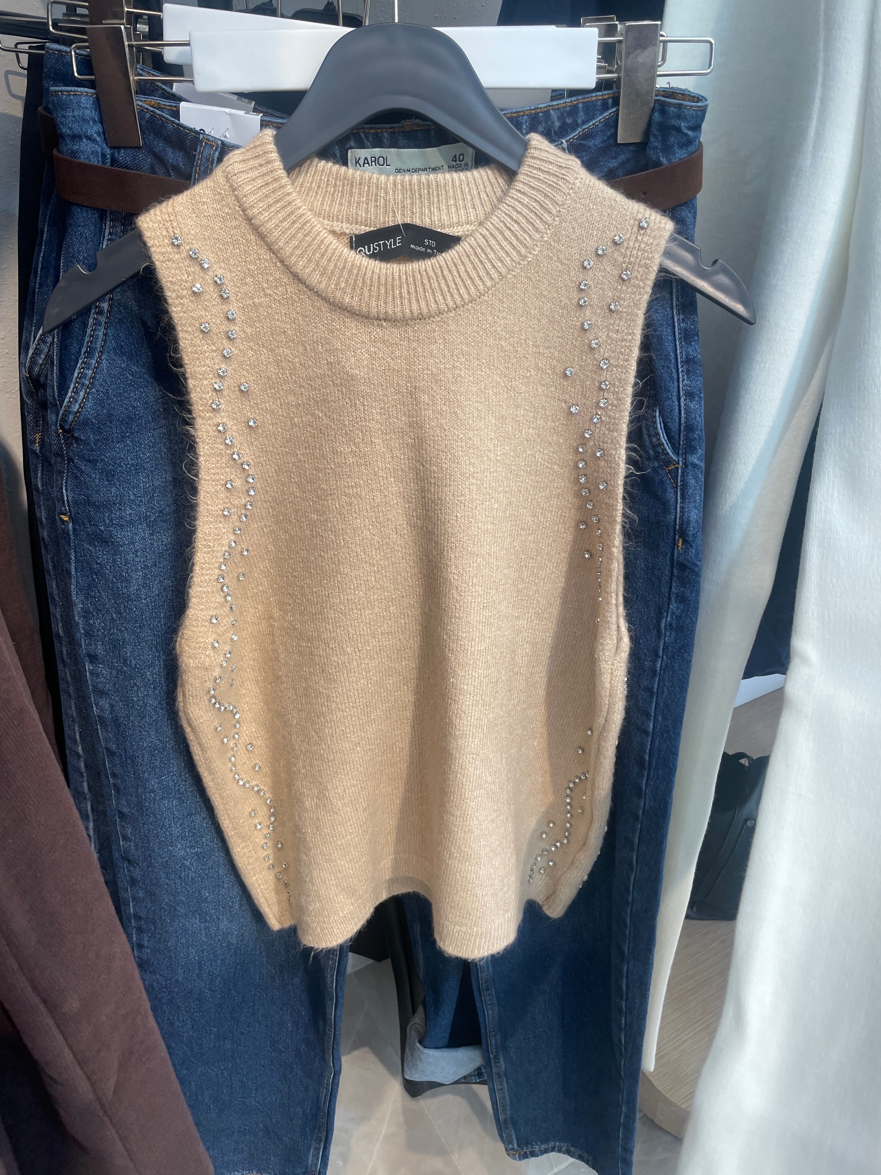 Bej Taşlı Süveter