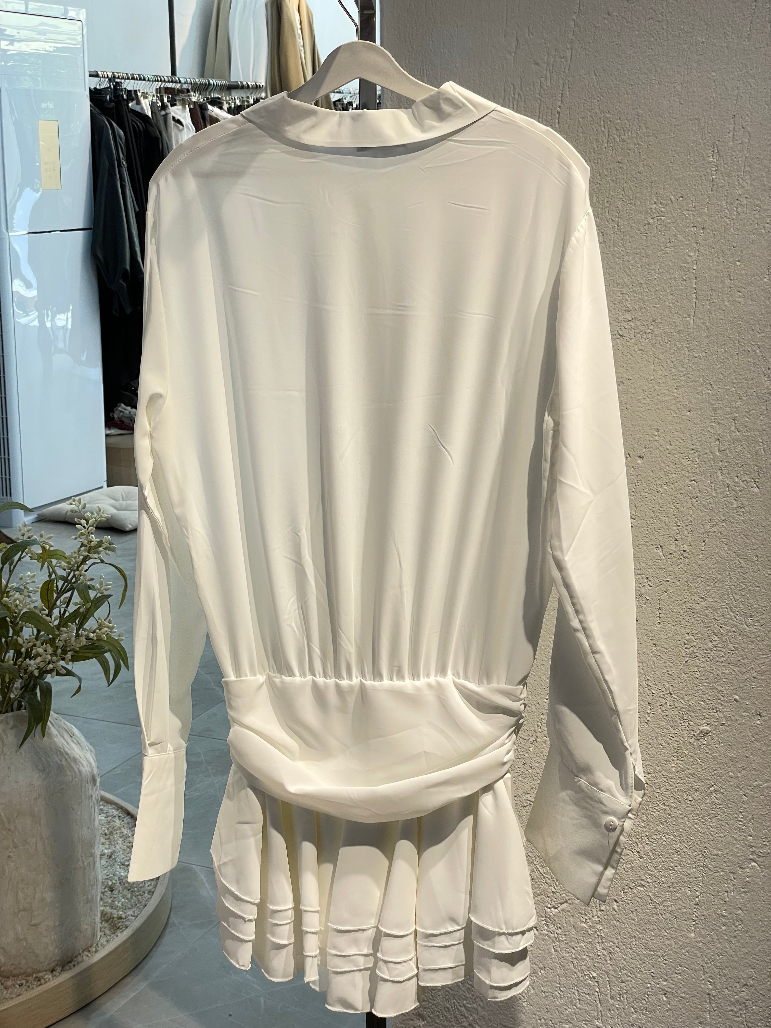 Beyaz Bohem Dökümlü Kısa Elbise