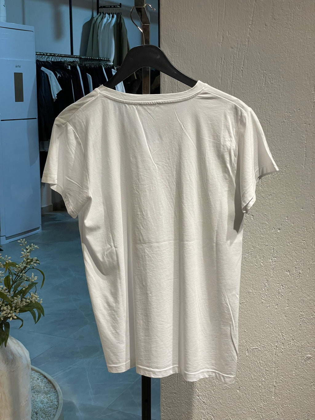 İşlemeli Deniz Kabuğu Detaylı Beyaz T-Shirt