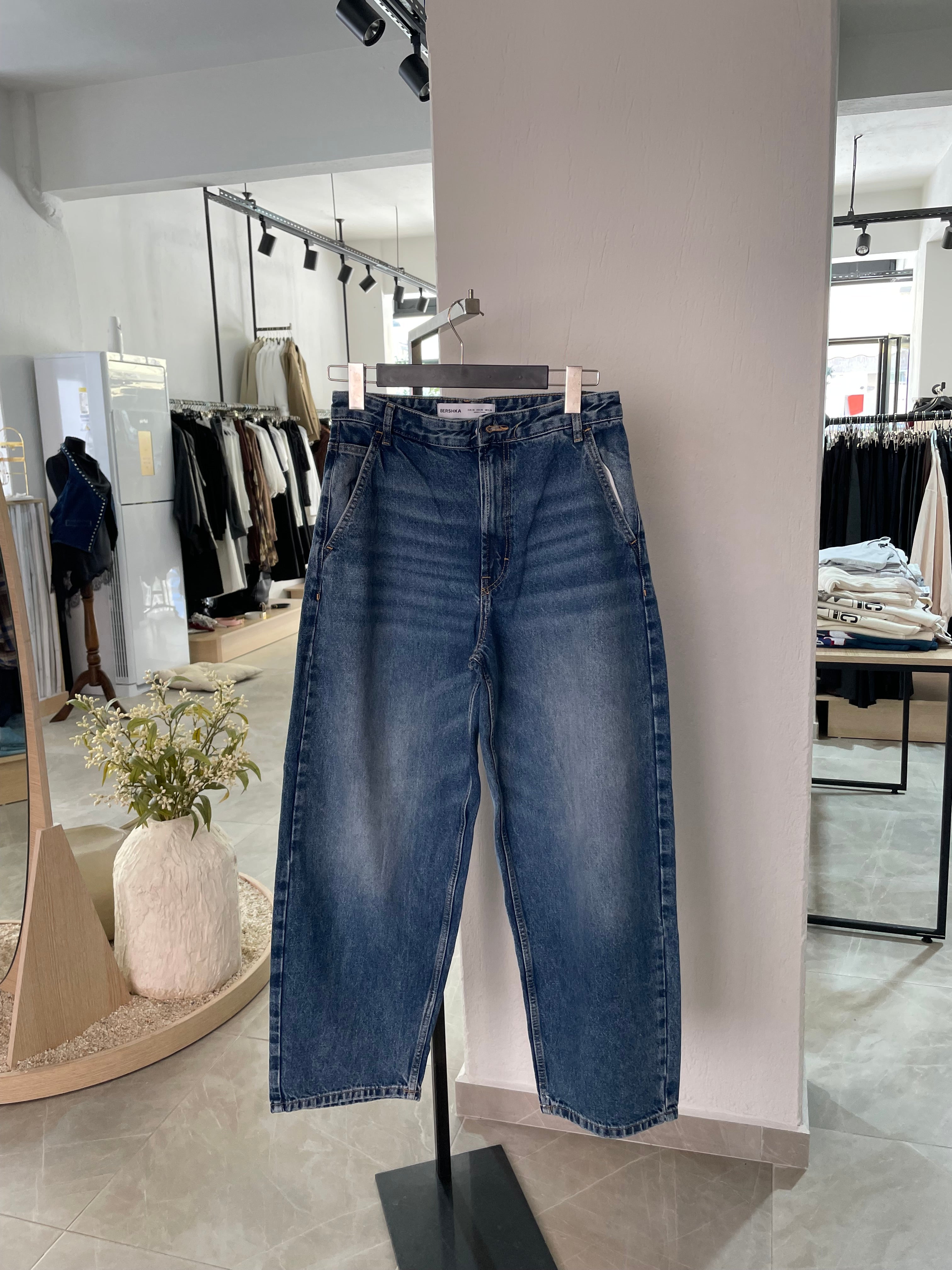 Marka Mavi Eskitme Detay Jean