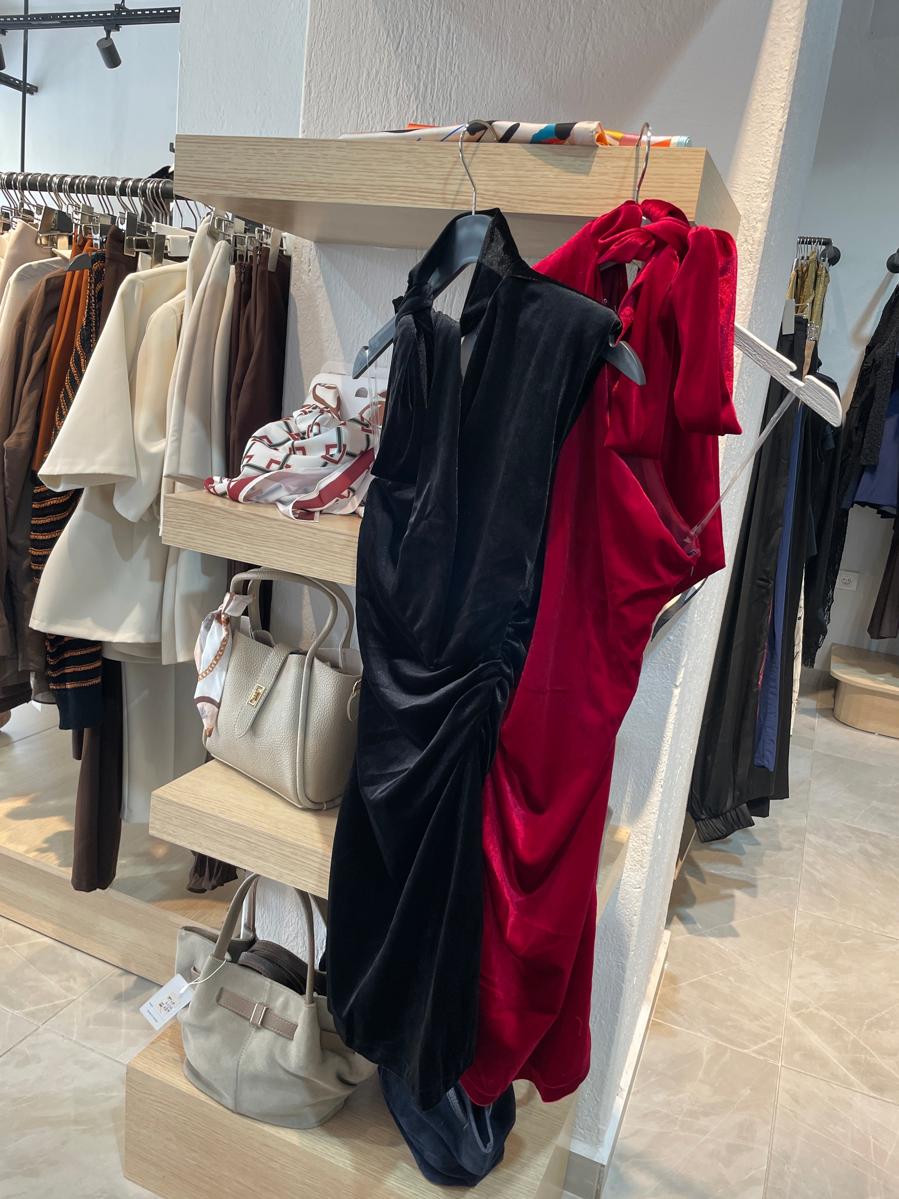 Kadife Tek Omuz Şık Elbise